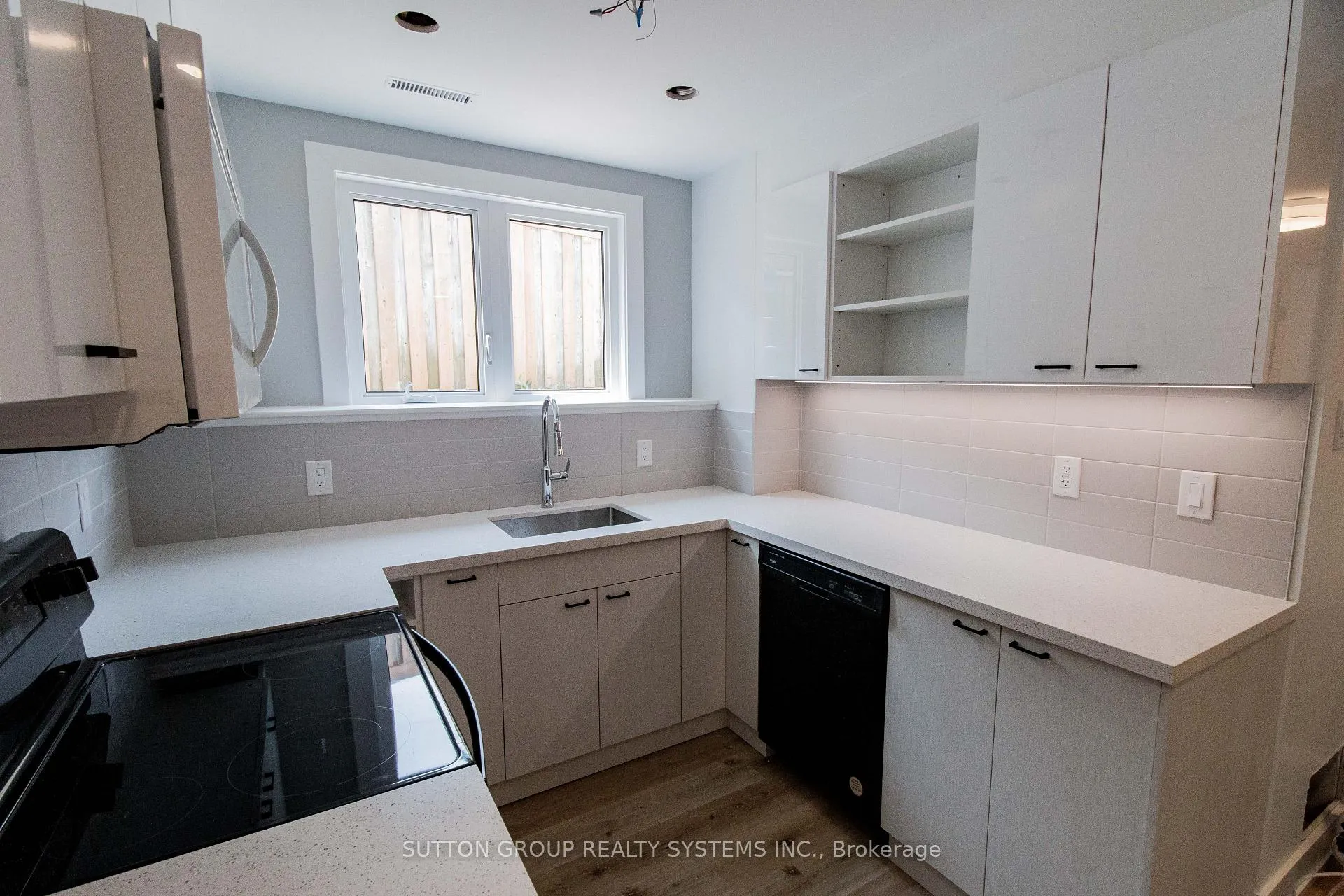 Photo 13 of Unit lower, 1426 Birchcliffe Court, Oshawa, Lakeview — HOMEH
