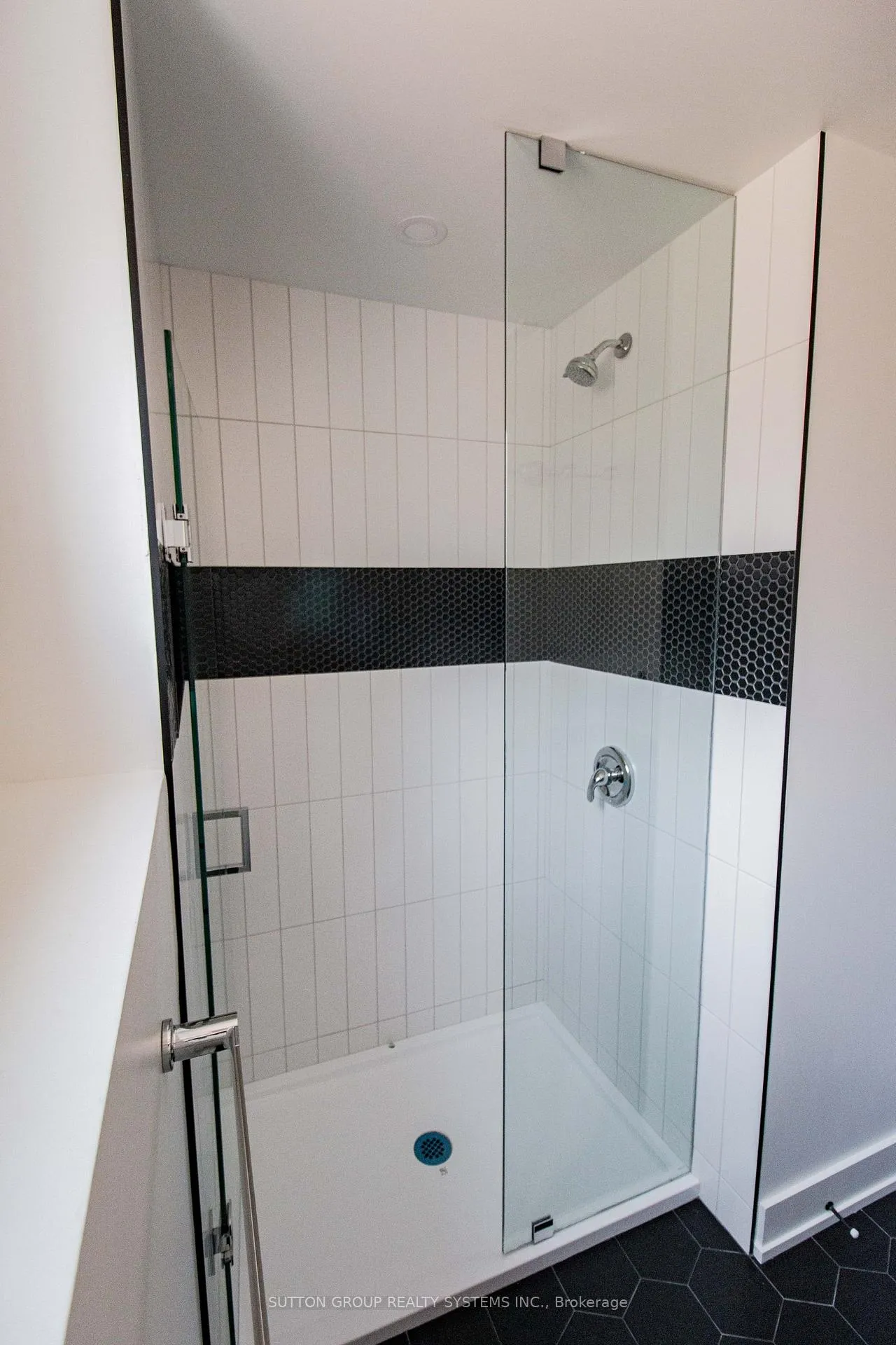 Photo 14 of Unit lower, 1426 Birchcliffe Court, Oshawa, Lakeview — HOMEH
