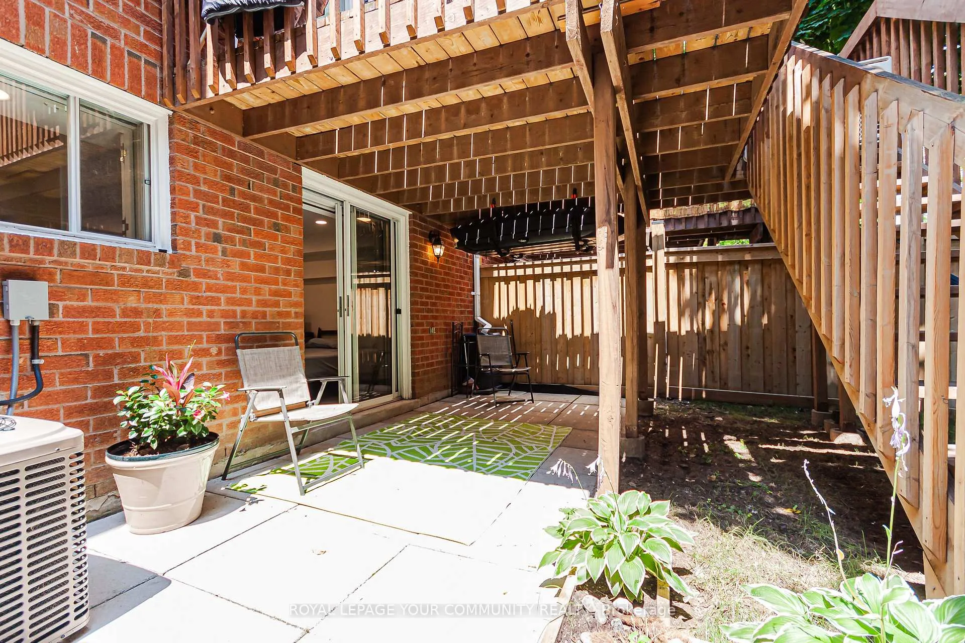 Photo 1 of 76 Brownstone Circle, Vaughan, Crestwood-Springfarm-Yorkhill — HOMEH