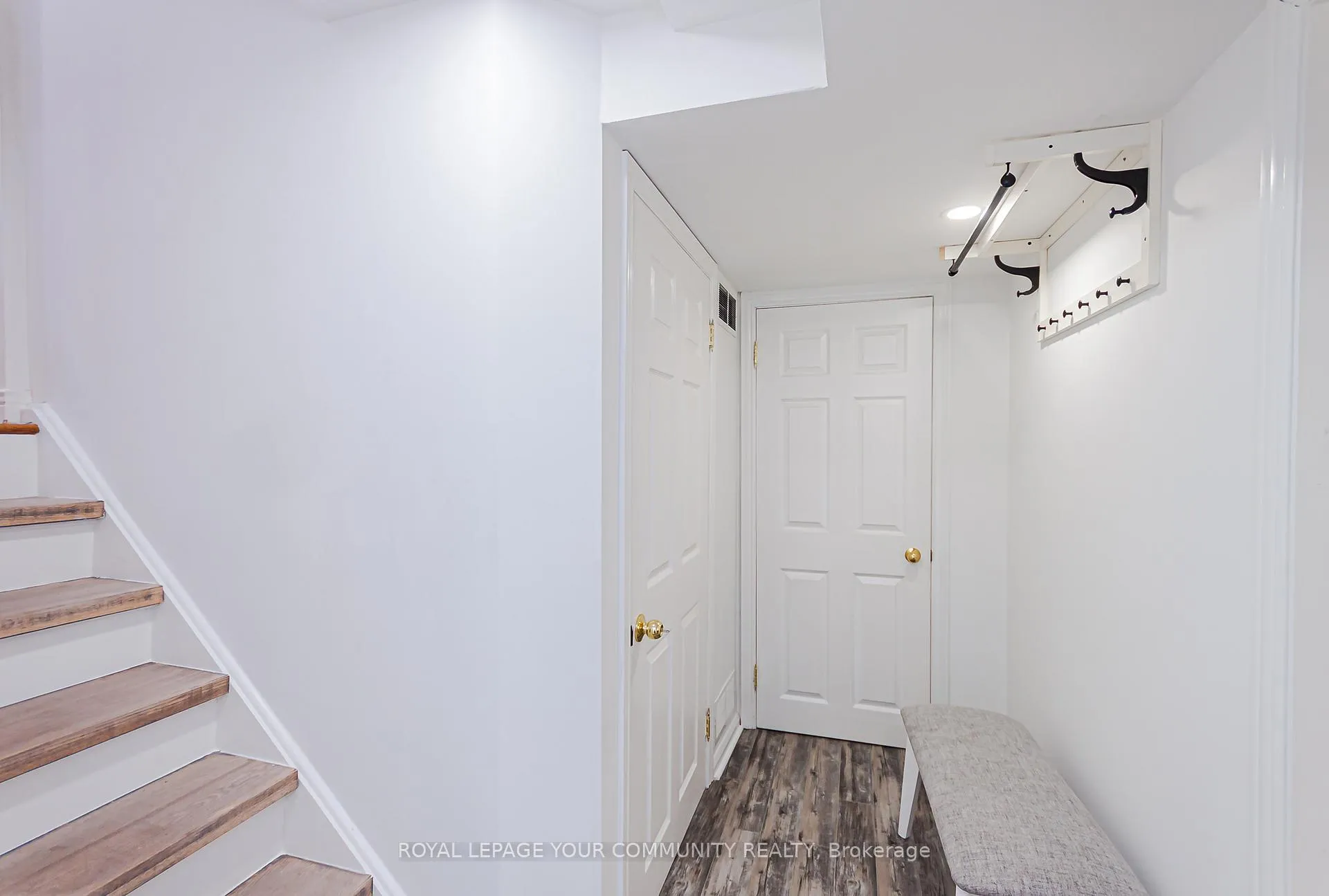 Photo 16 of 76 Brownstone Circle, Vaughan, Crestwood-Springfarm-Yorkhill — HOMEH