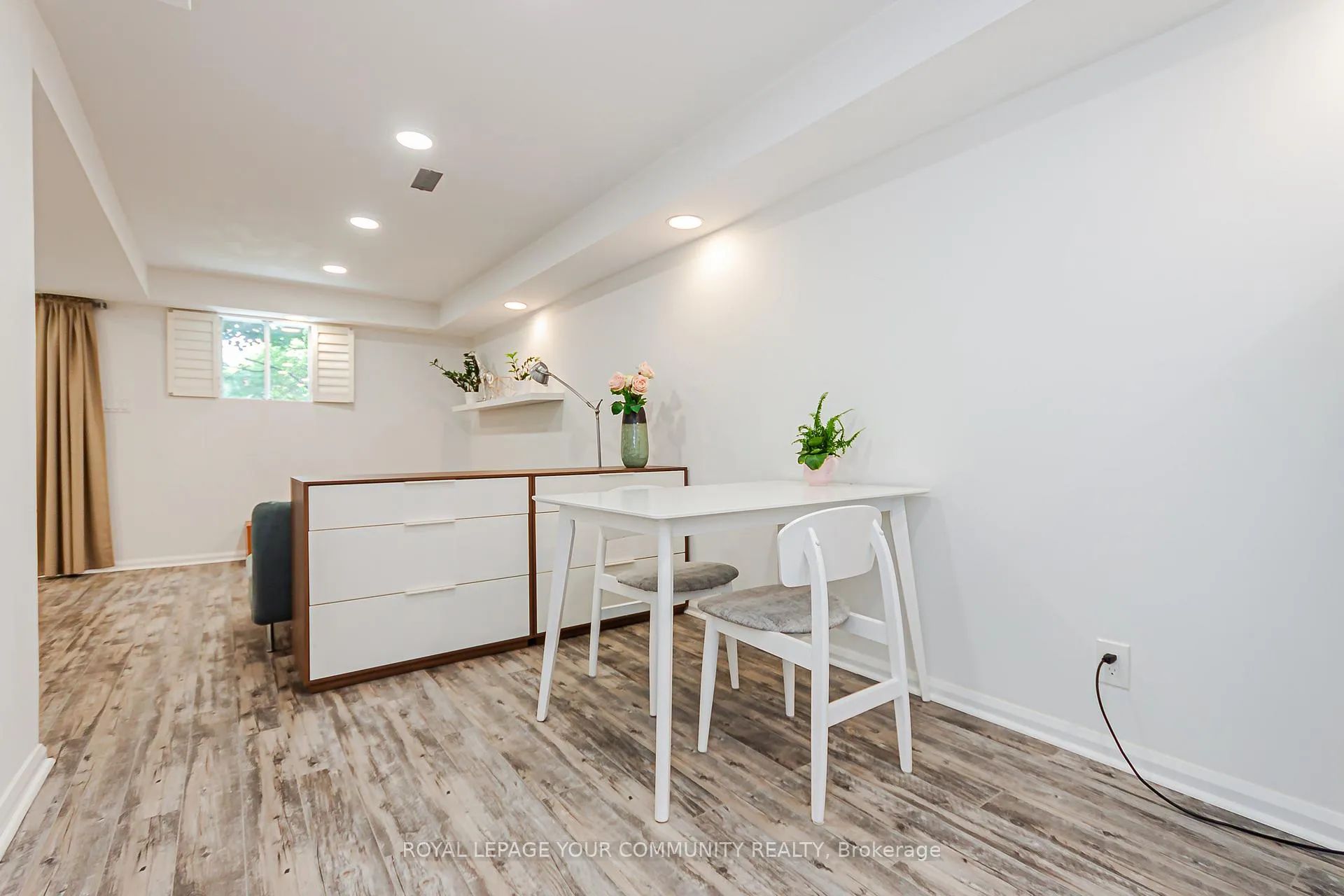 Photo 23 of 76 Brownstone Circle, Vaughan, Crestwood-Springfarm-Yorkhill — HOMEH