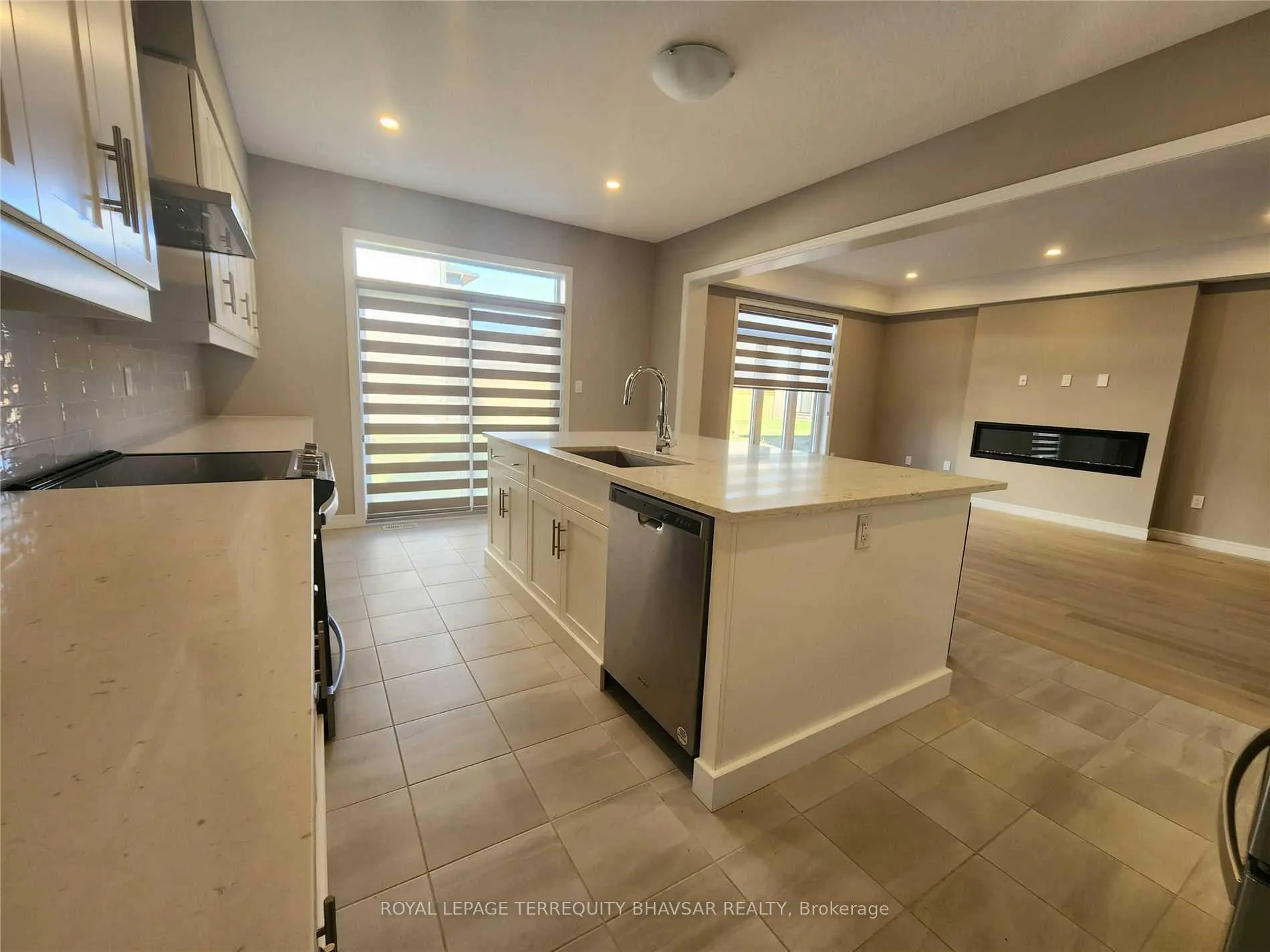 Photo 12 of 108 Tartan Avenue, Kitchener — HOMEH