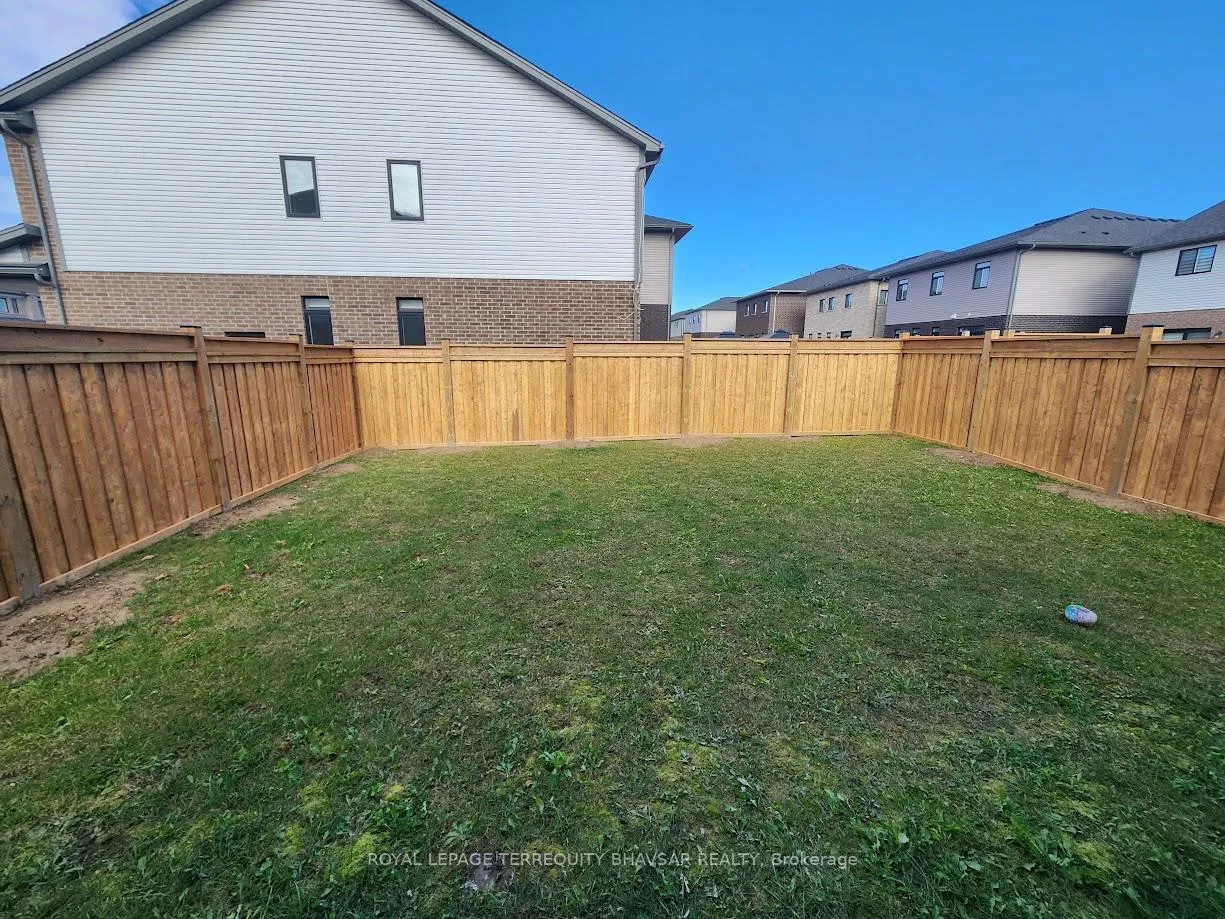 Photo 37 of 108 Tartan Avenue, Kitchener — HOMEH