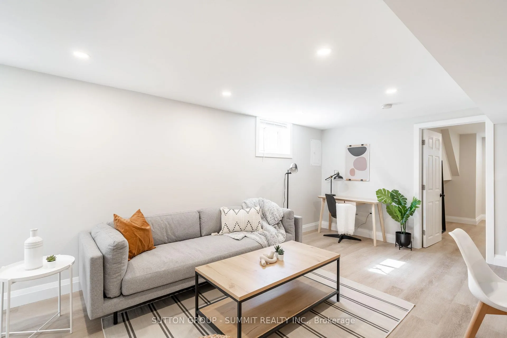 Photo 11 of Unit 2, 73 Cranbrook Drive, Hamilton, Gilkson — HOMEH