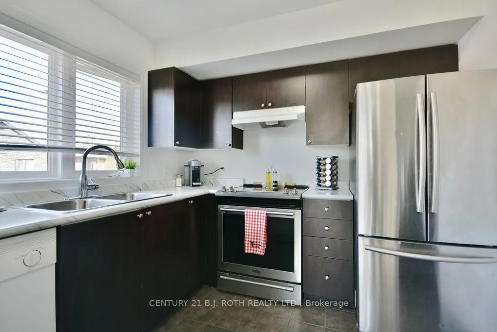 Photo 4 of Unit 5, 25 Madelaine Drive, Barrie, Painswick South — HOMEH