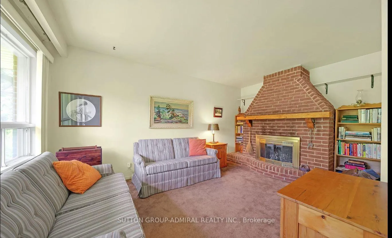 Photo 15 of 379 Sugar Maple Lane, Richmond Hill, Mill Pond — HOMEH