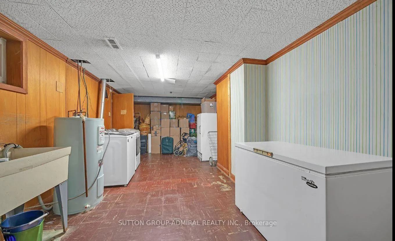 Photo 24 of 379 Sugar Maple Lane, Richmond Hill, Mill Pond — HOMEH