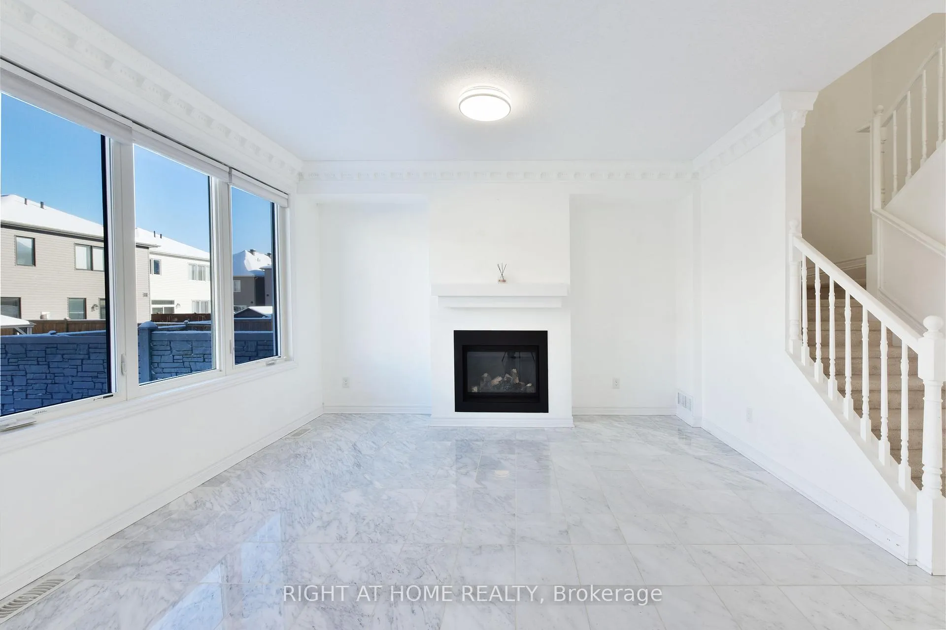 Photo 7 of 107 Westover Crescent, Ottawa, Kanata - Kanata Lakes/Heritage Hills — HOMEH