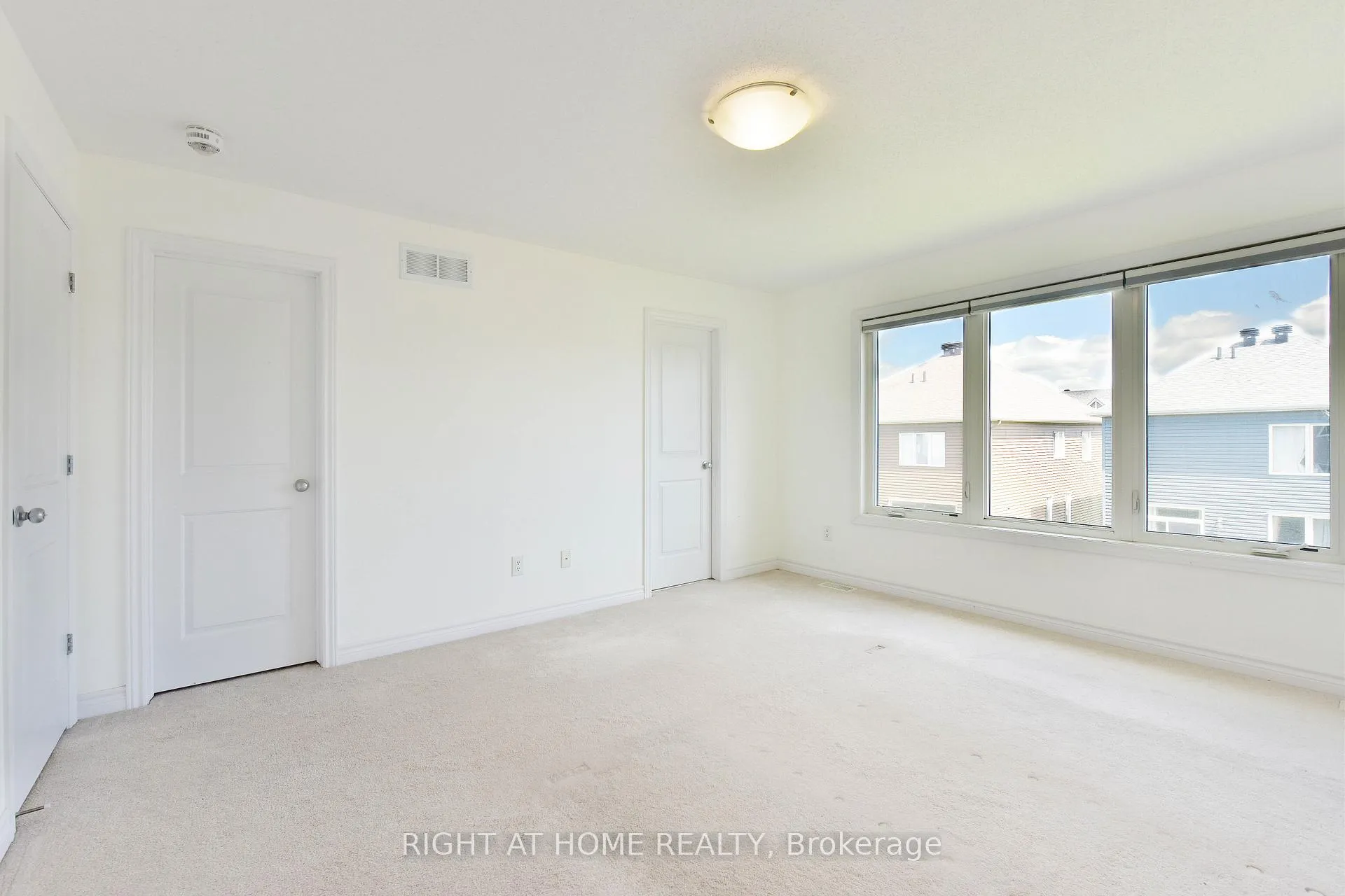 Photo 16 of 107 Westover Crescent, Ottawa, Kanata - Kanata Lakes/Heritage Hills — HOMEH