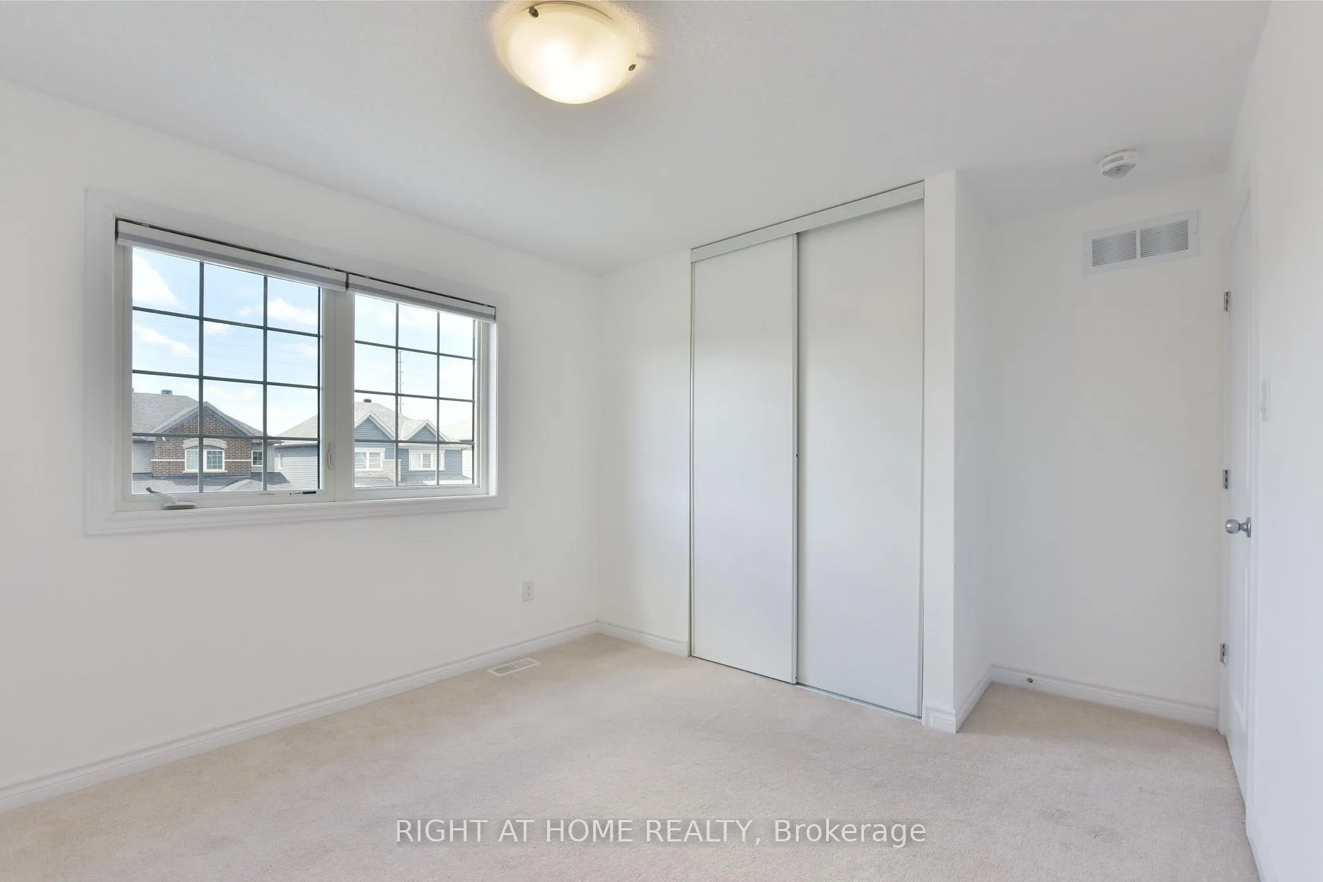 Photo 22 of 107 Westover Crescent, Ottawa, Kanata - Kanata Lakes/Heritage Hills — HOMEH