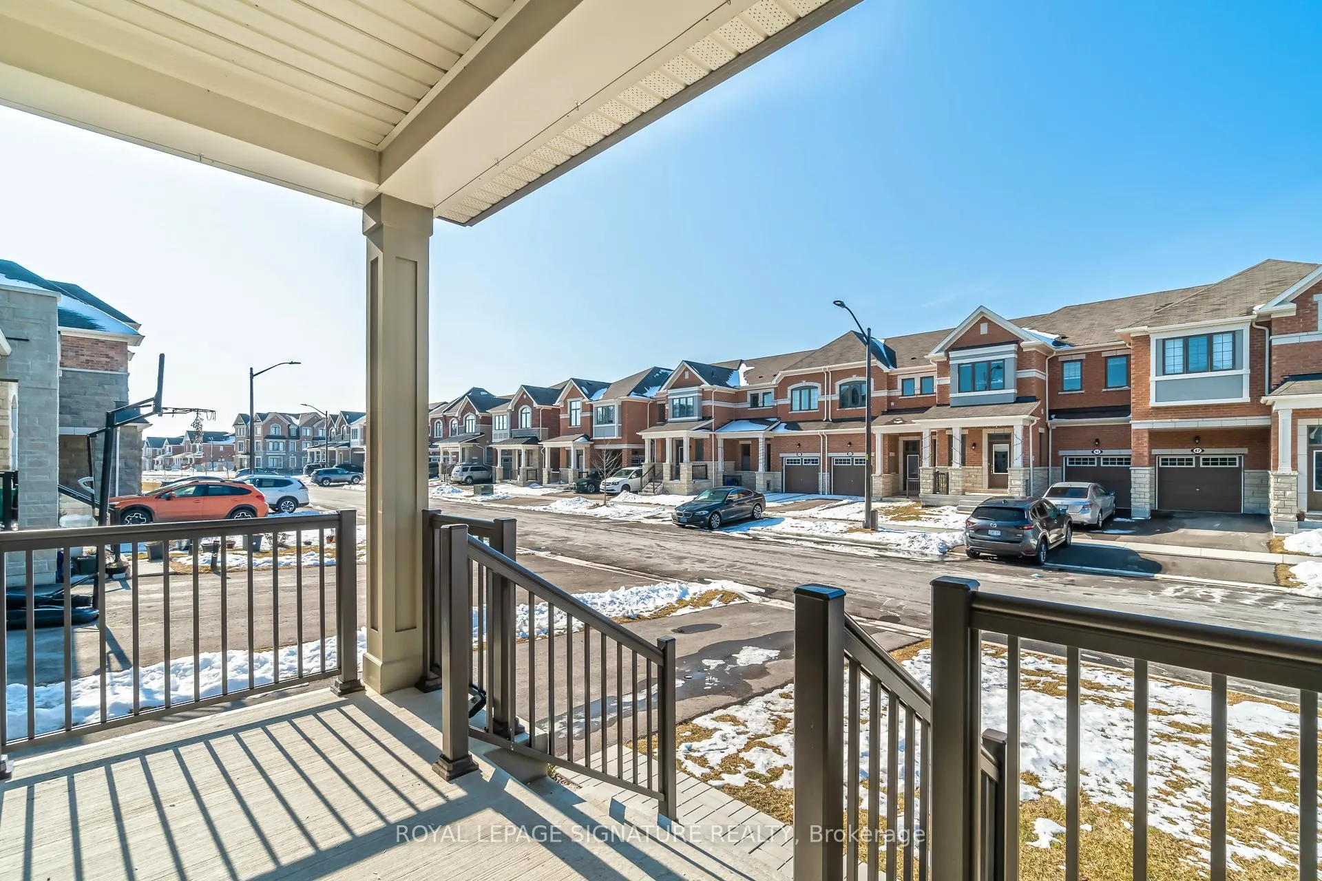 Photo 2 of 42 Broden Crescent, Whitby, Rural Whitby — HOMEH