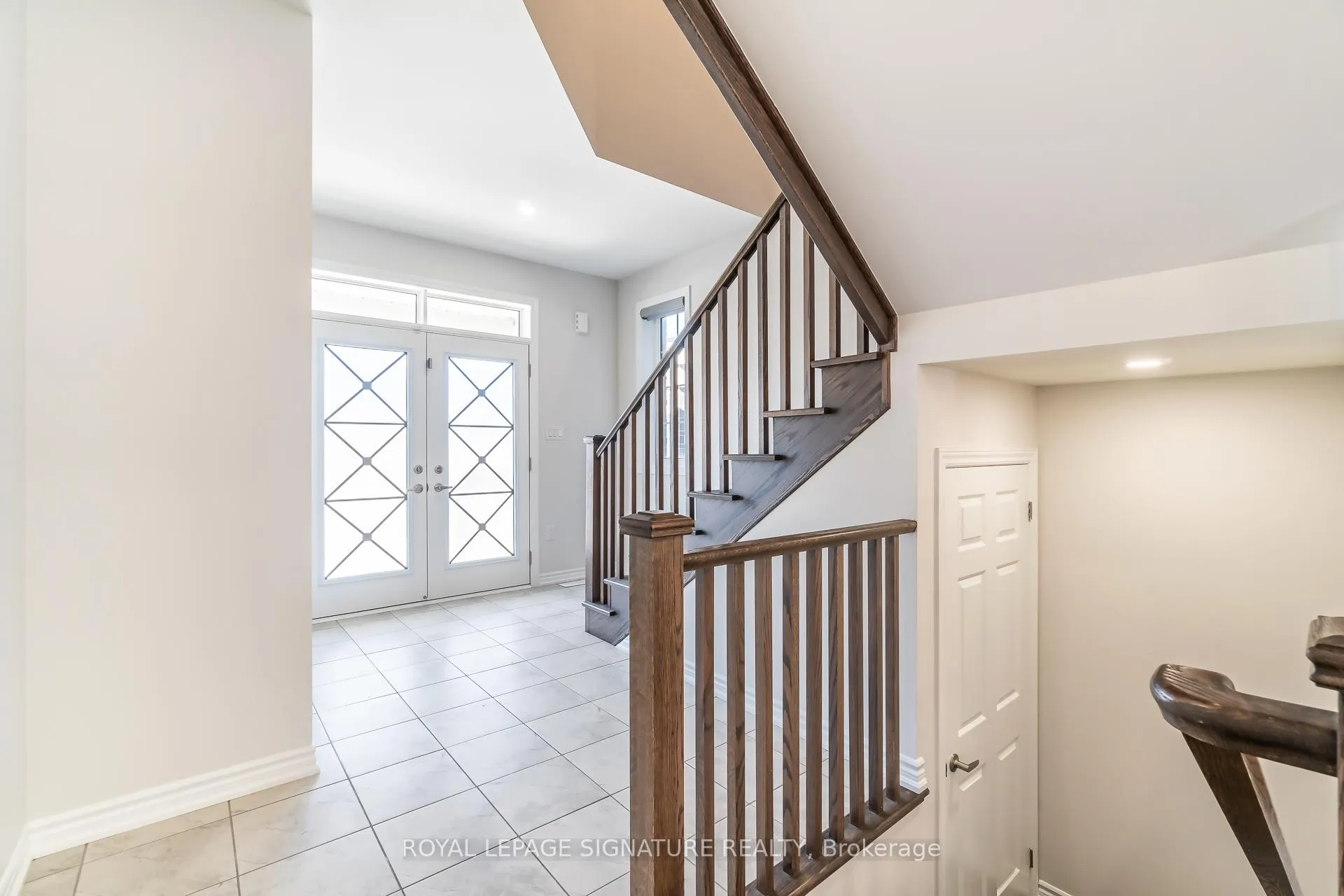 Photo 6 of 42 Broden Crescent, Whitby, Rural Whitby — HOMEH