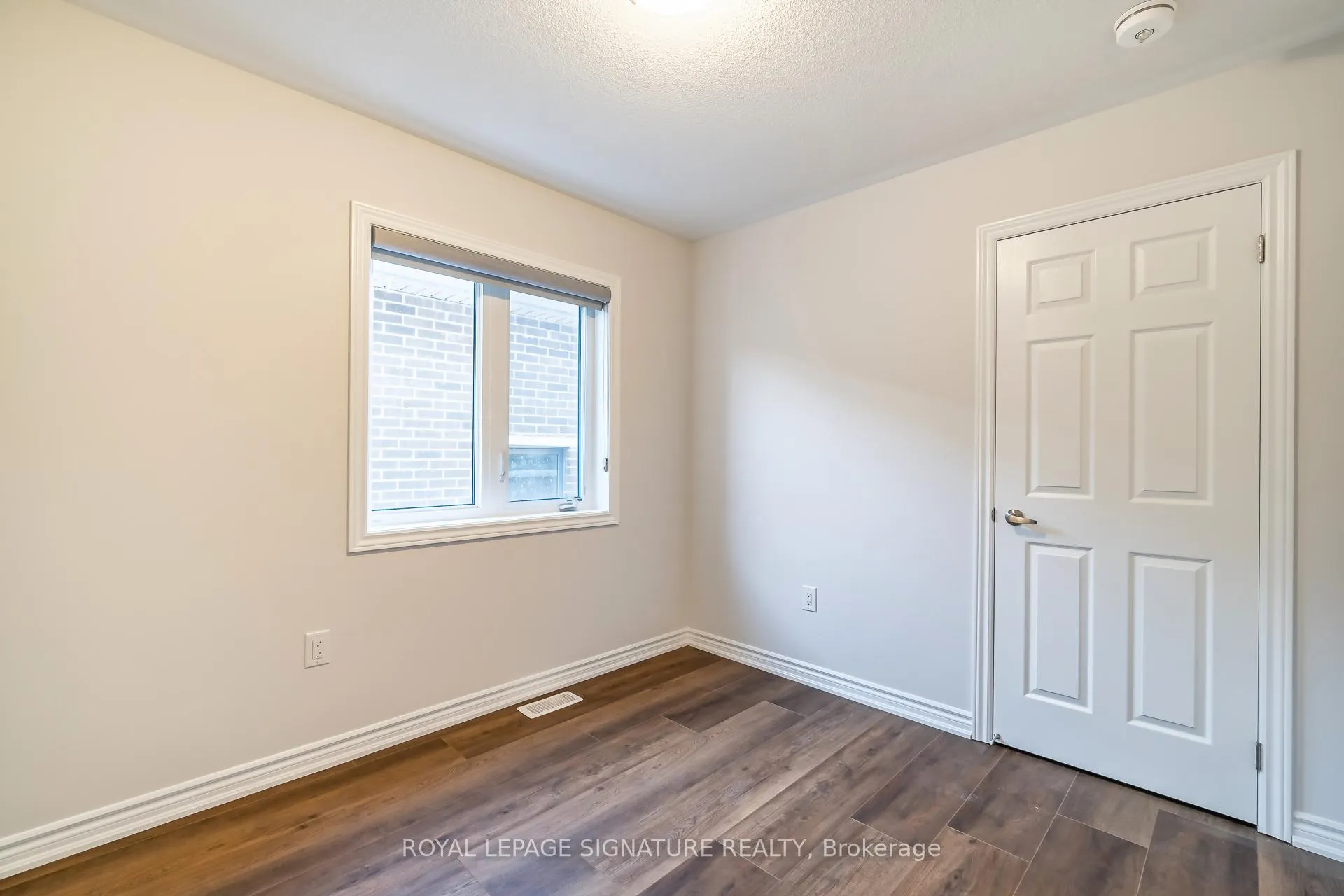 Photo 24 of 42 Broden Crescent, Whitby, Rural Whitby — HOMEH