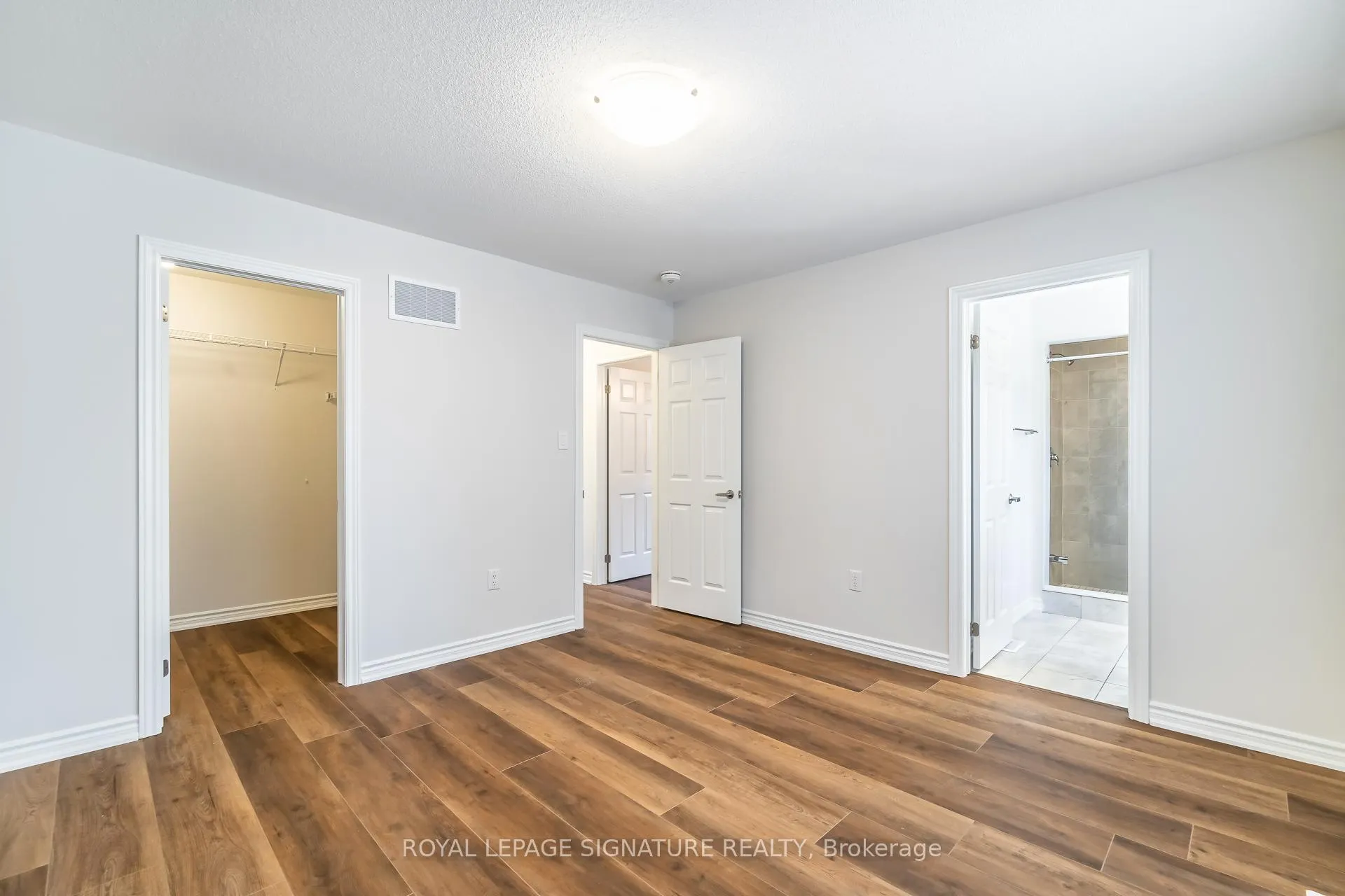 Photo 32 of 42 Broden Crescent, Whitby, Rural Whitby — HOMEH