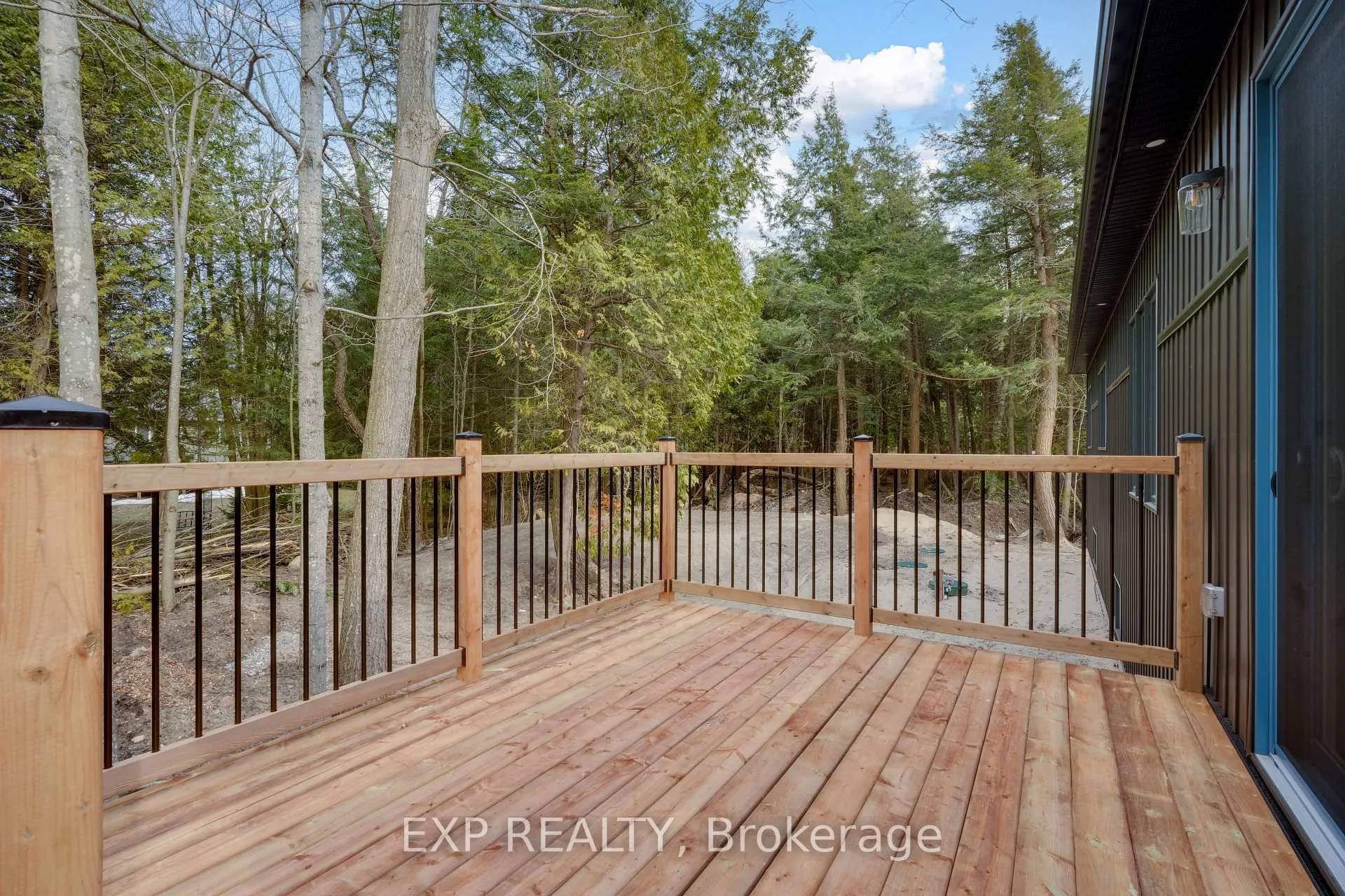 Photo 3 of 48 Iroquois Crescent, Tiny, Rural Tiny — HOMEH