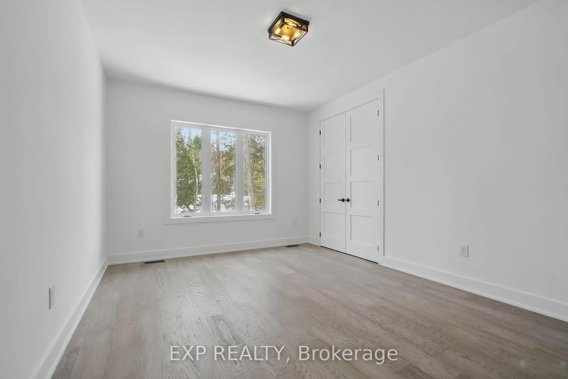 Photo 27 of 48 Iroquois Crescent, Tiny, Rural Tiny — HOMEH