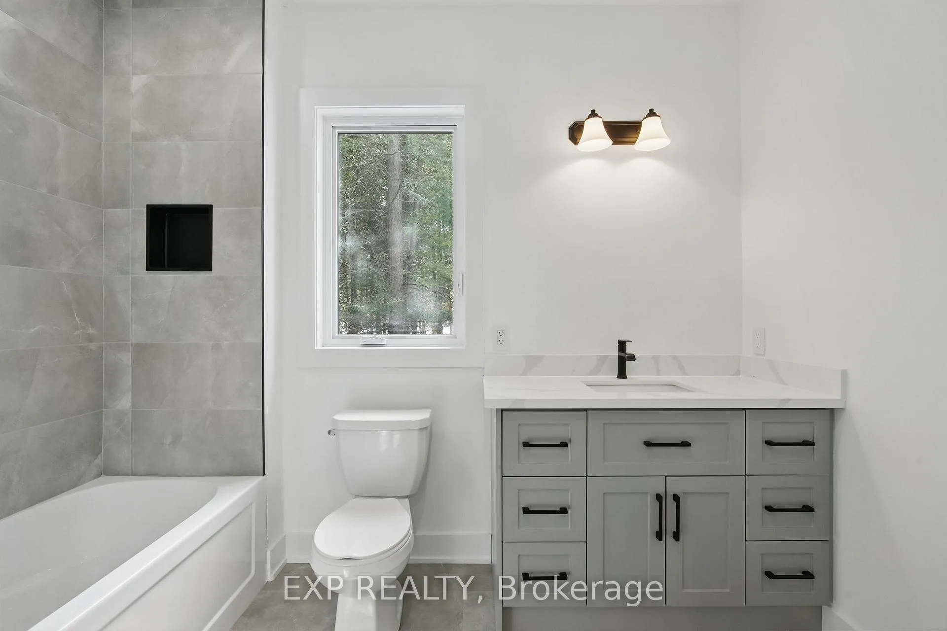 Photo 29 of 48 Iroquois Crescent, Tiny, Rural Tiny — HOMEH