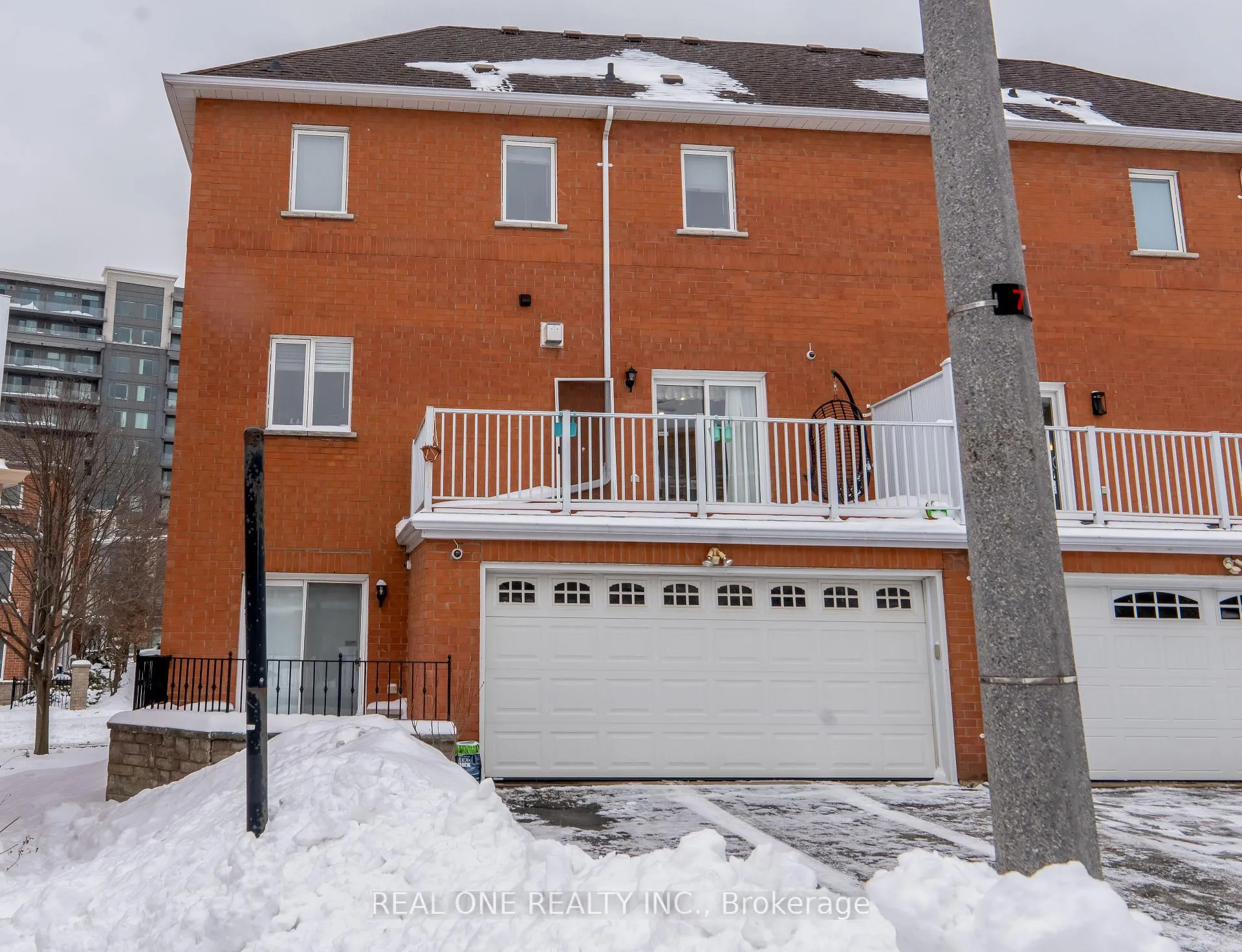 Photo 22 of 77 Leitchcroft Crescent E, Markham, Commerce Valley — HOMEH