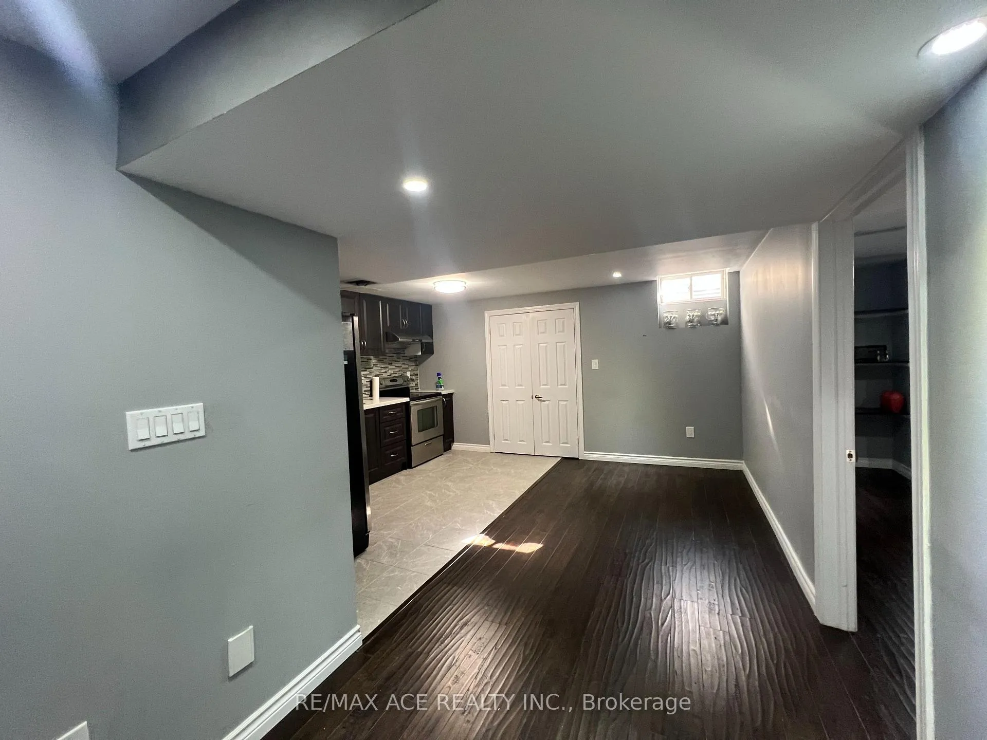 Photo 6 of Unit Bsmt, 25 Hislop Drive, Markham, Box Grove — HOMEH