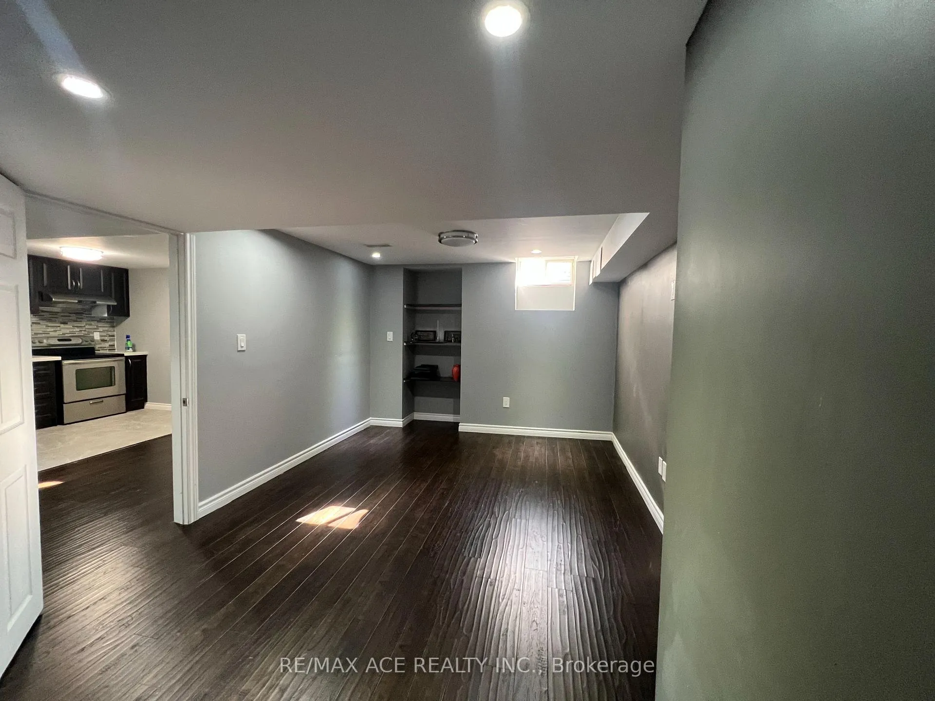 Photo 9 of Unit Bsmt, 25 Hislop Drive, Markham, Box Grove — HOMEH