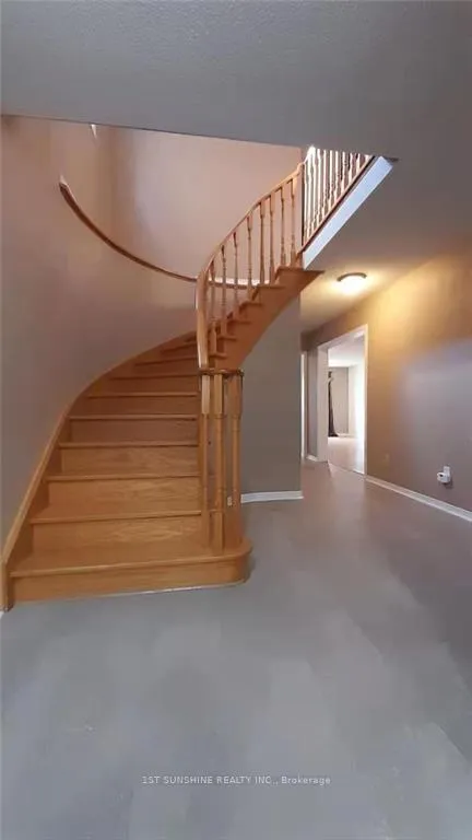 Photo 2 of 98 Summitcrest Drive N, Richmond Hill, Devonsleigh — HOMEH