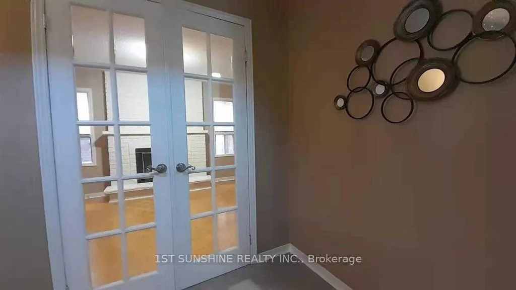 Photo 3 of 98 Summitcrest Drive N, Richmond Hill, Devonsleigh — HOMEH