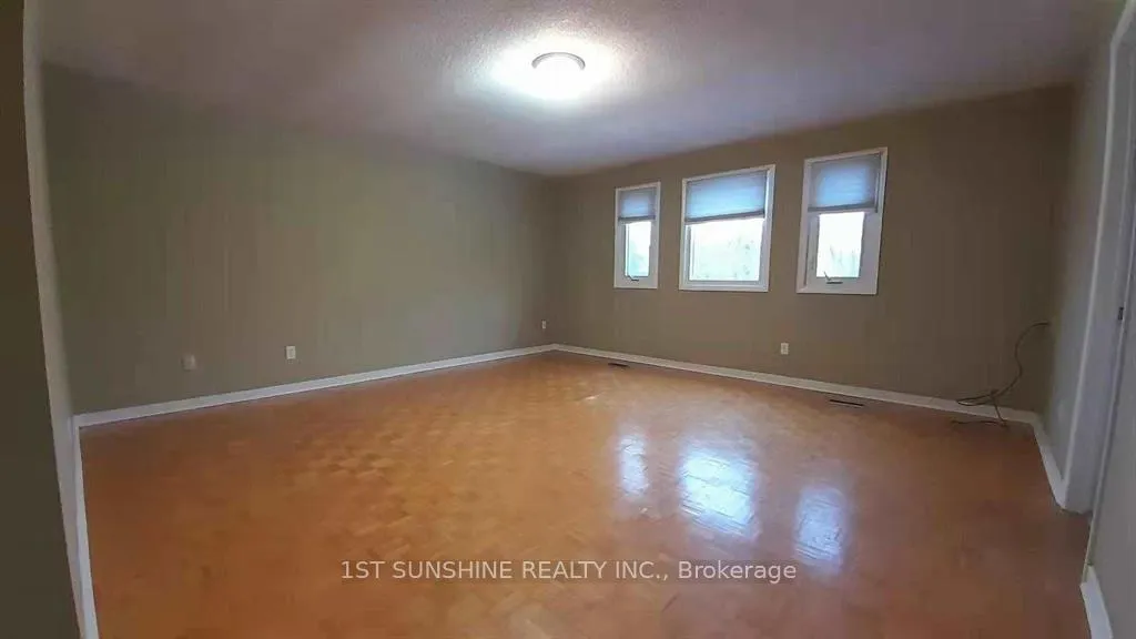 Photo 12 of 98 Summitcrest Drive N, Richmond Hill, Devonsleigh — HOMEH
