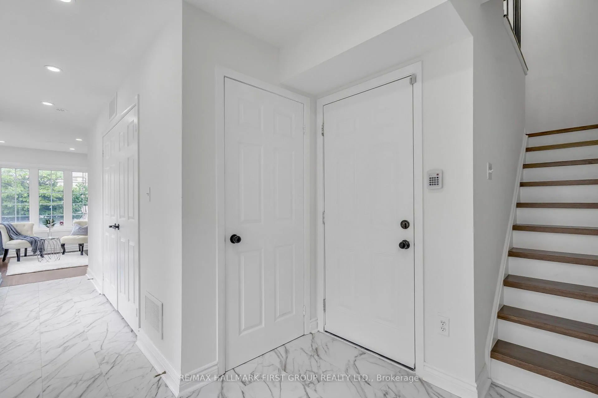 Photo 8 of Unit 96, 1250 St Martins Drive, Pickering, Bay Ridges — HOMEH