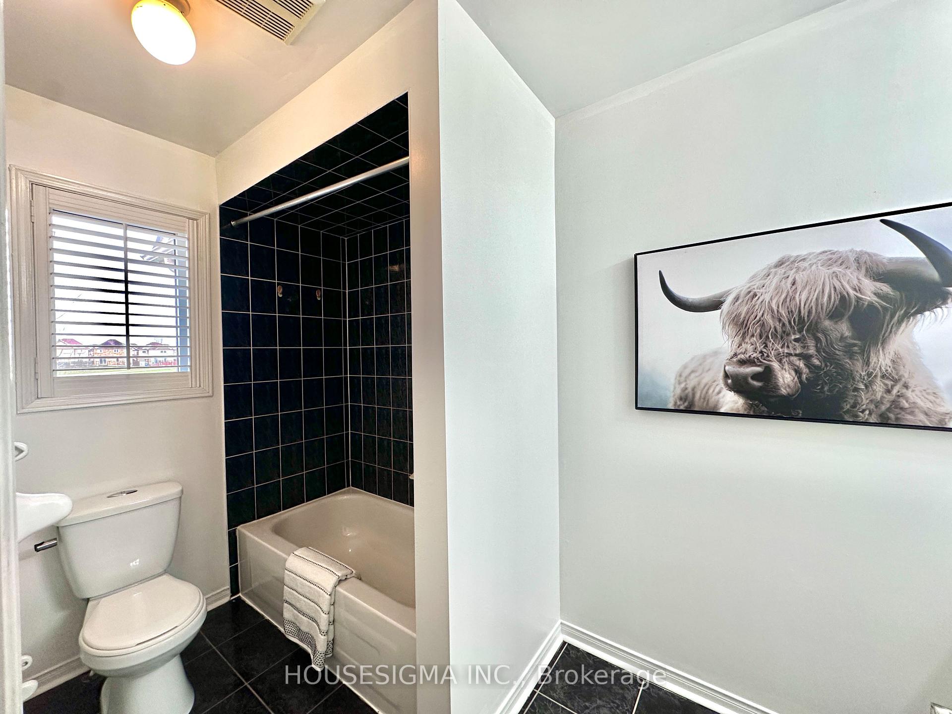 Photo 16 of 77 Beavervalley Drive, Brampton, Fletcher's Meadow — HOMEH