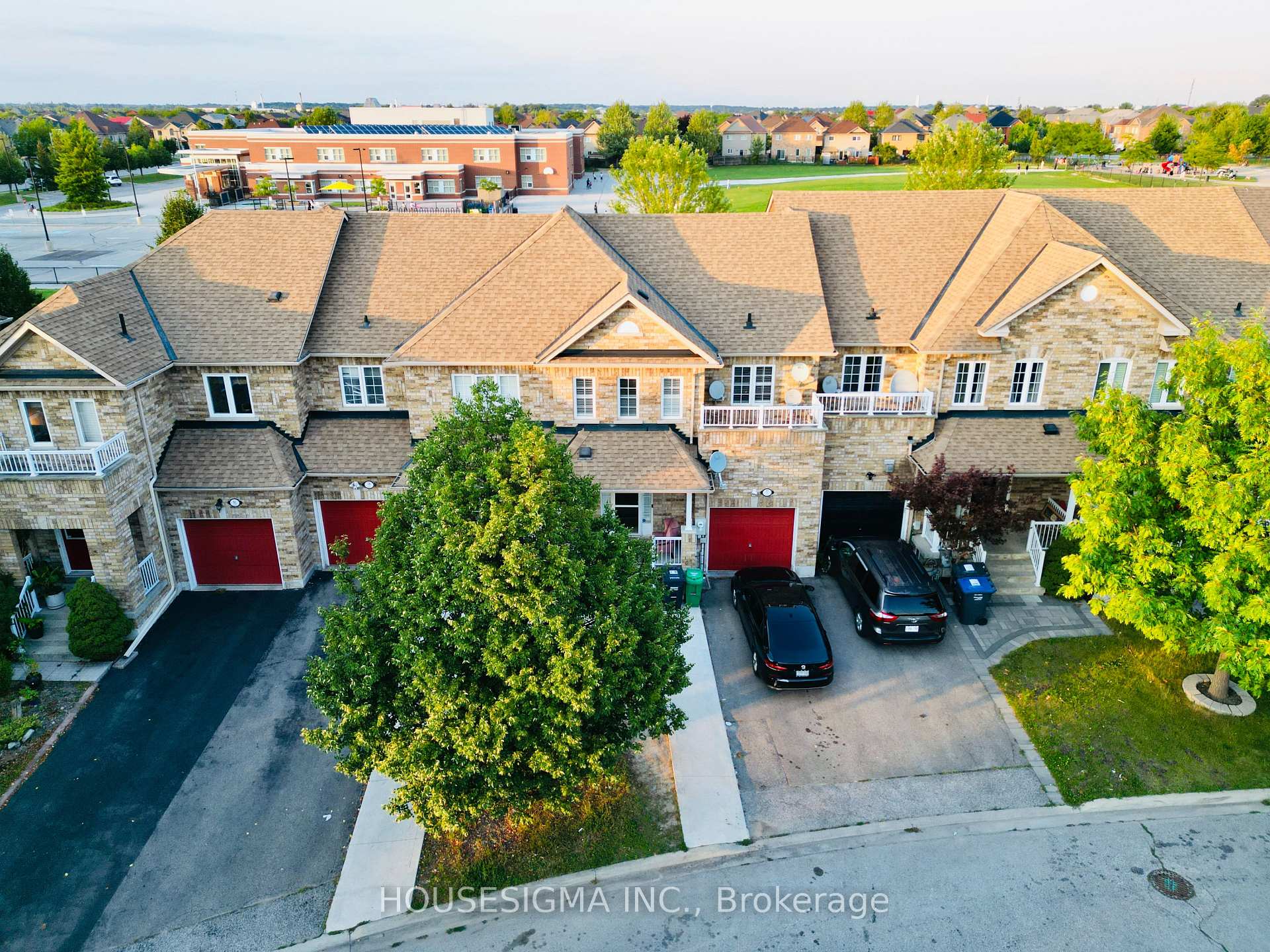 Photo 29 of 77 Beavervalley Drive, Brampton, Fletcher's Meadow — HOMEH