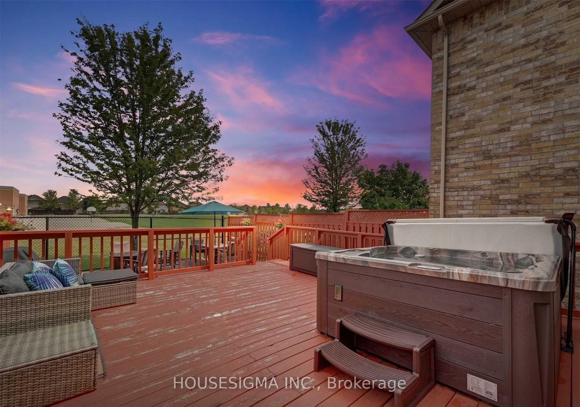 Photo 32 of 77 Beavervalley Drive, Brampton, Fletcher's Meadow — HOMEH
