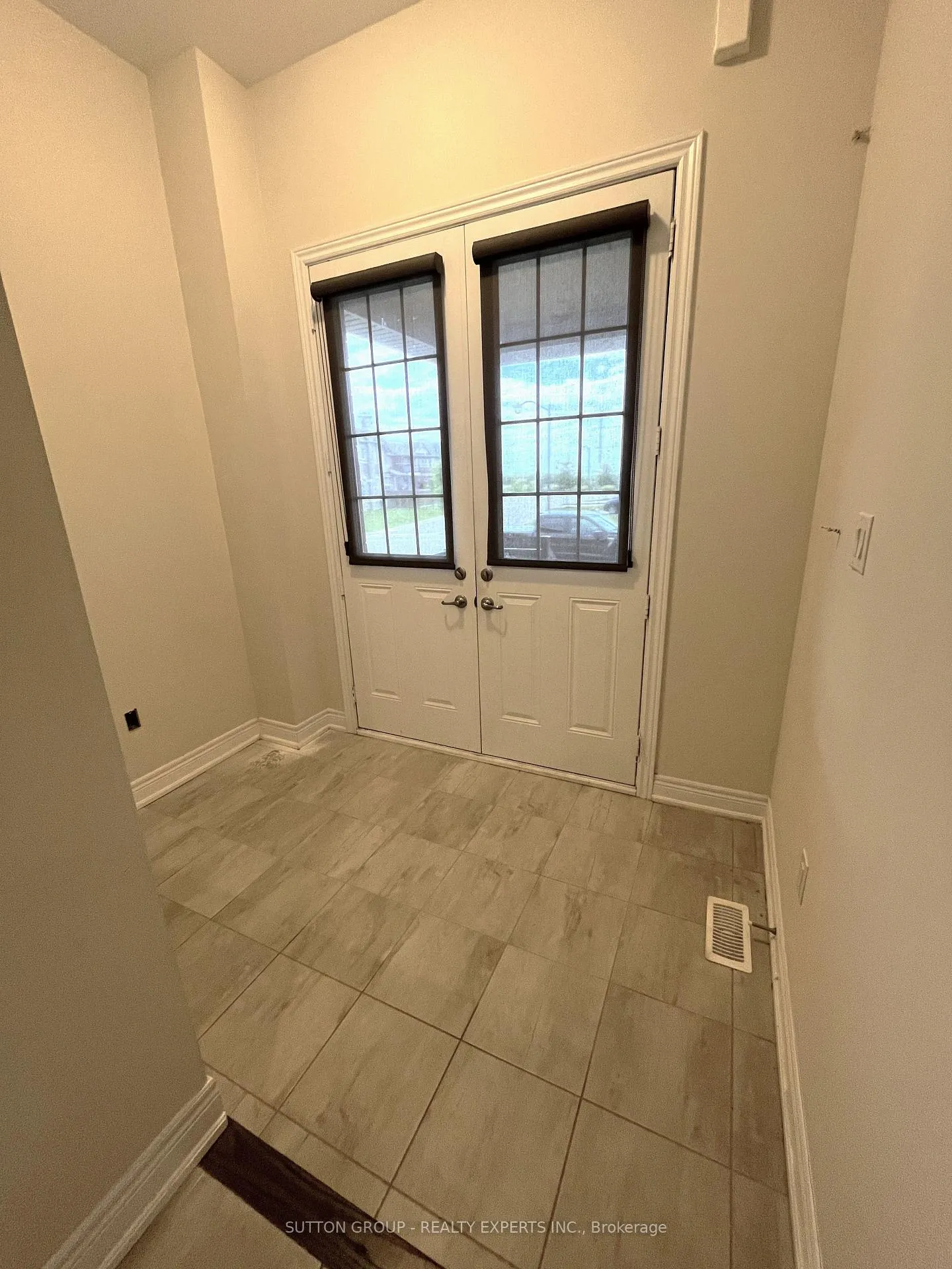 Photo 2 of 89 Morningside Drive, Halton Hills, Georgetown — HOMEH