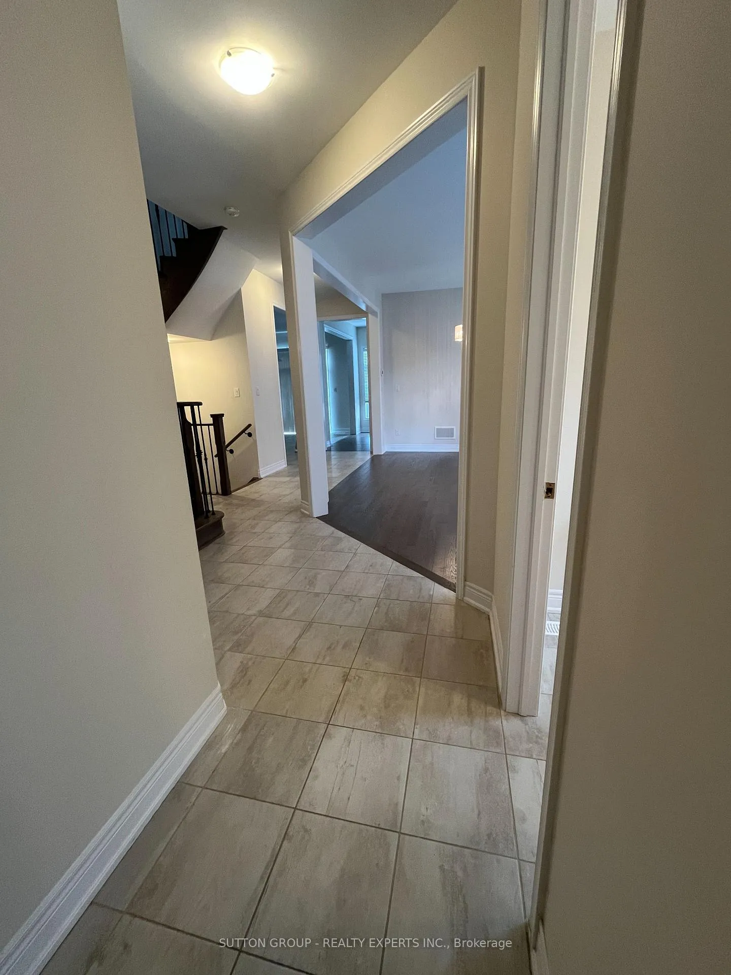 Photo 3 of 89 Morningside Drive, Halton Hills, Georgetown — HOMEH