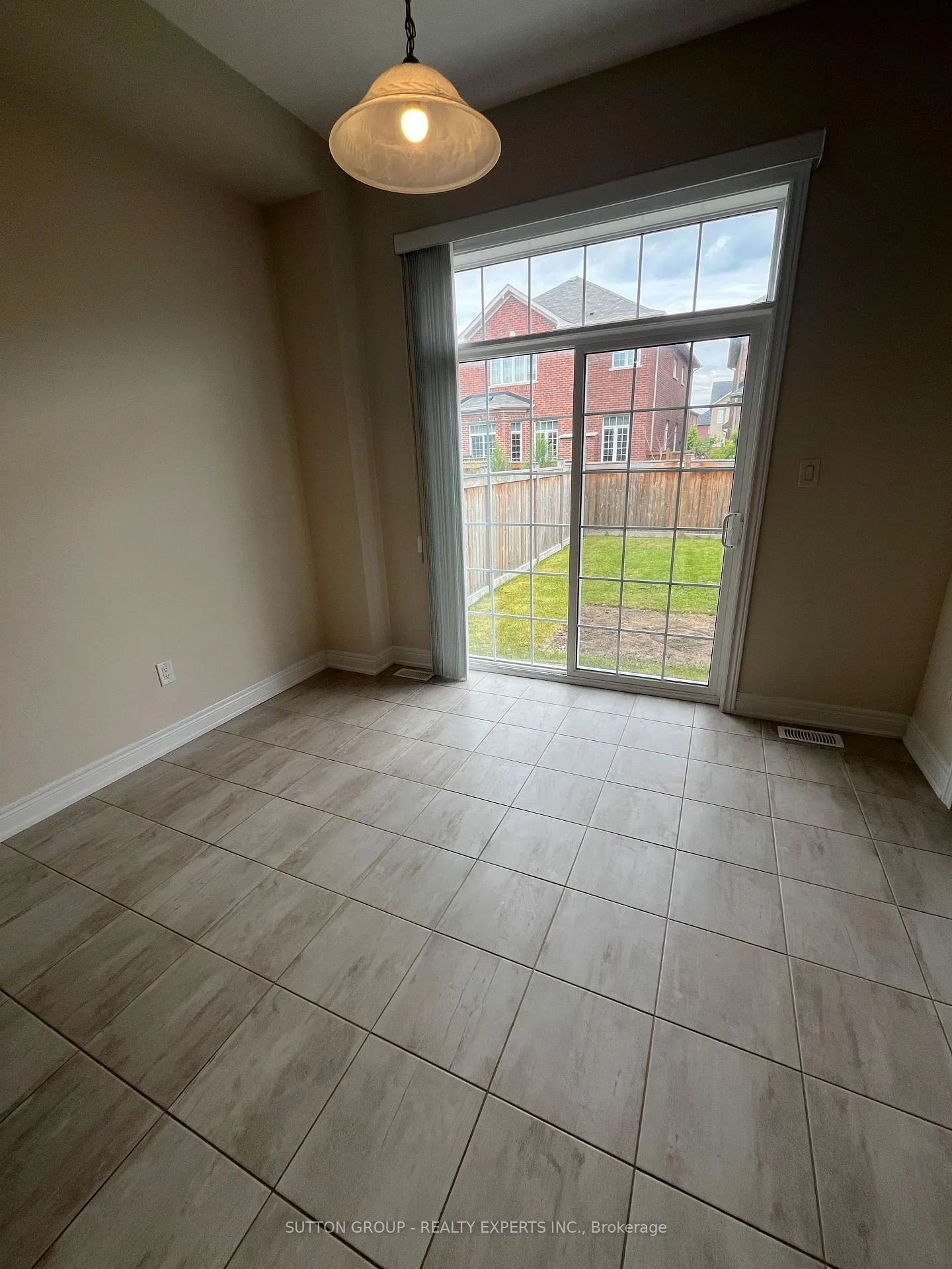 Photo 10 of 89 Morningside Drive, Halton Hills, Georgetown — HOMEH