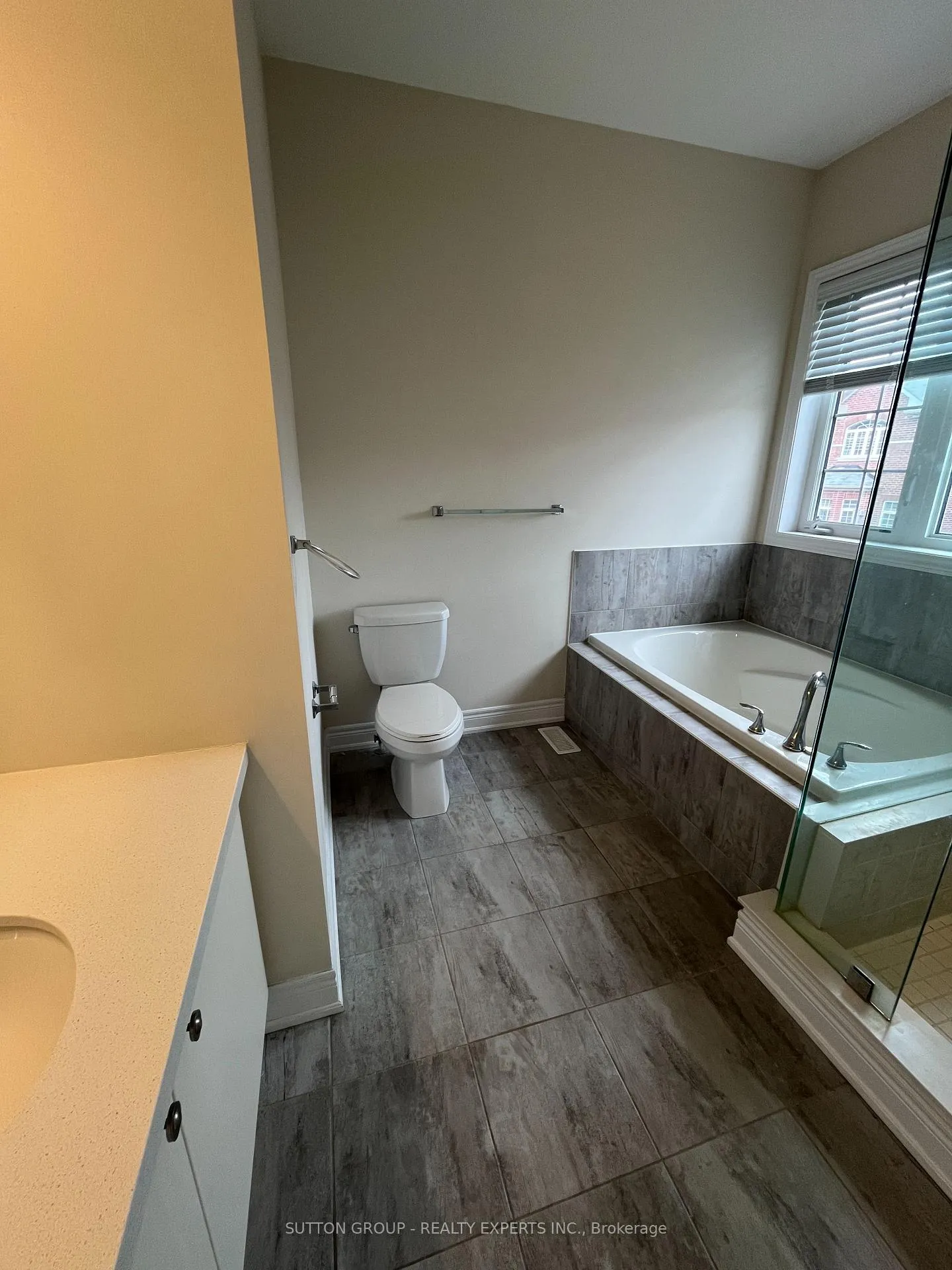 Photo 16 of 89 Morningside Drive, Halton Hills, Georgetown — HOMEH