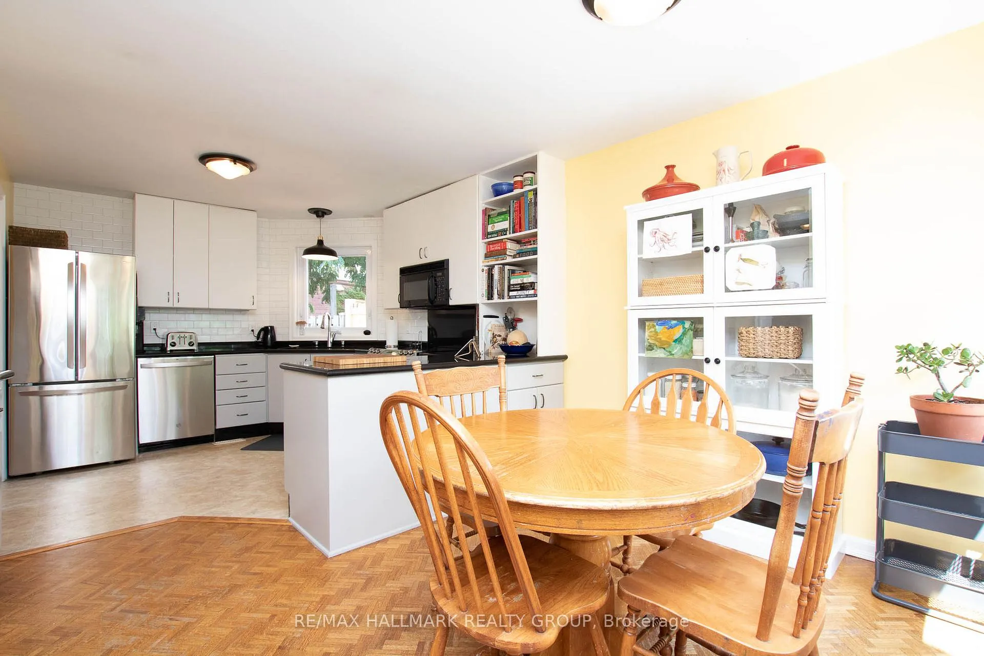 Photo 14 of 195 Springfield Road, Ottawa, Lindenlea — HOMEH