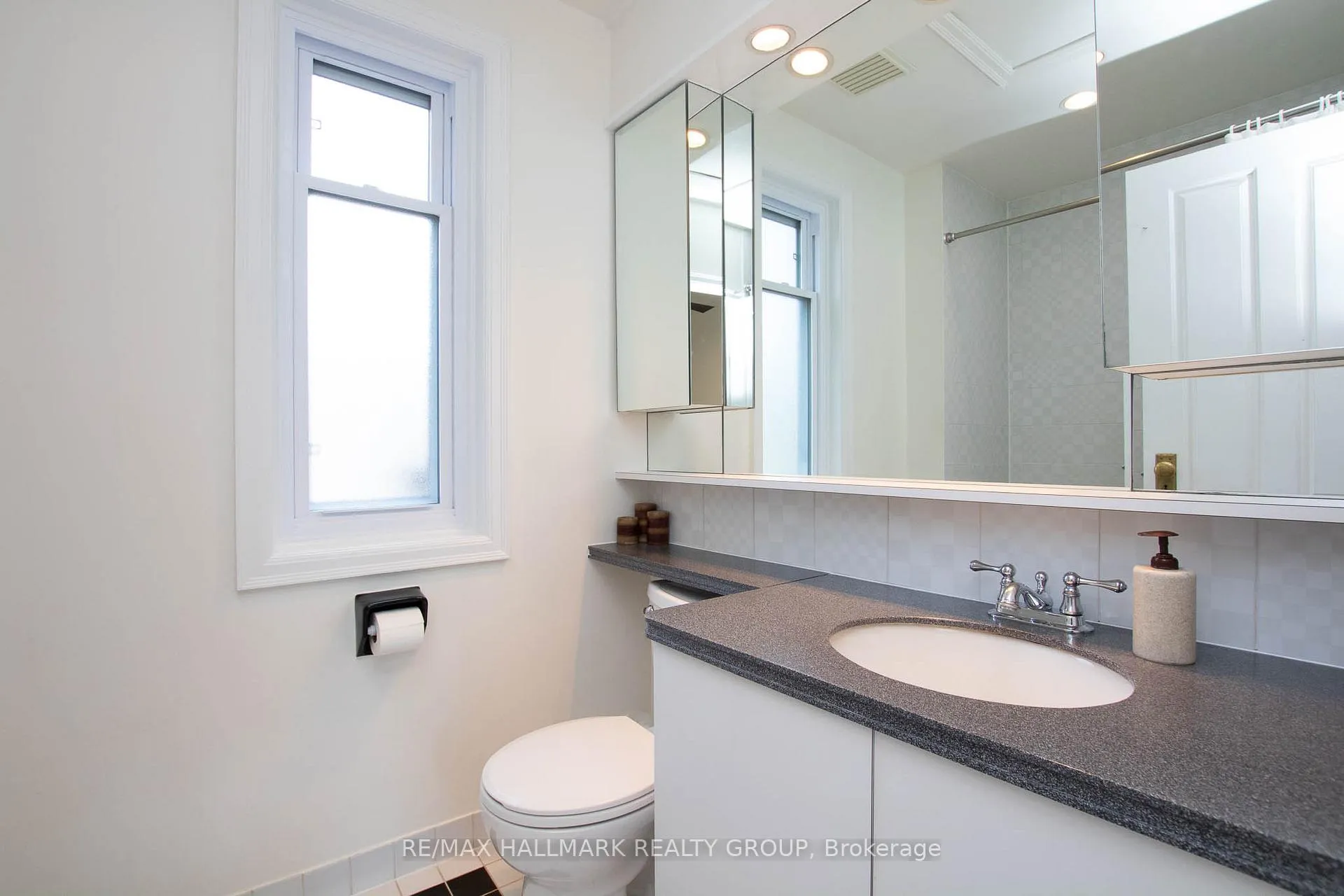 Photo 28 of 195 Springfield Road, Ottawa, Lindenlea — HOMEH