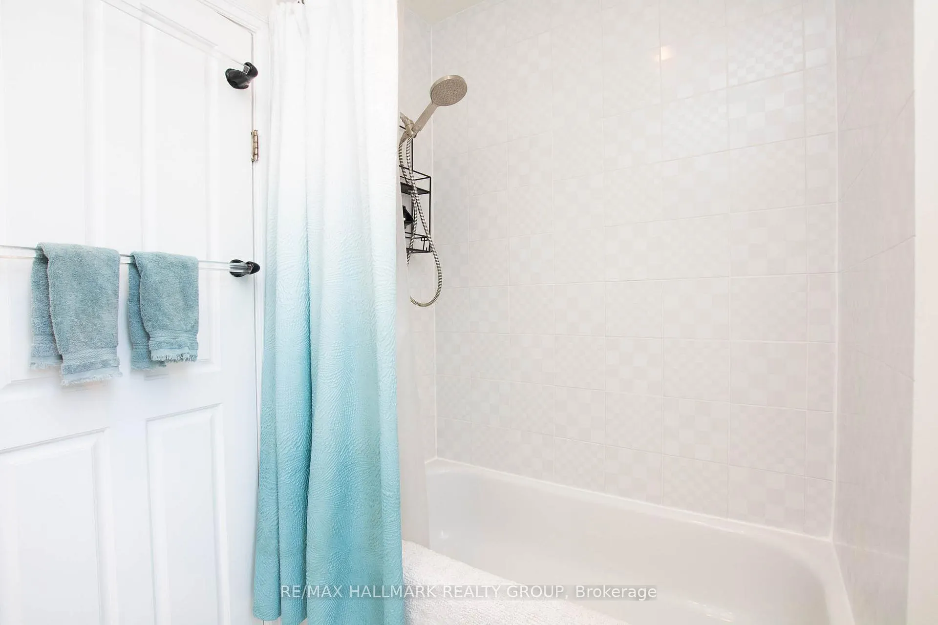 Photo 29 of 195 Springfield Road, Ottawa, Lindenlea — HOMEH
