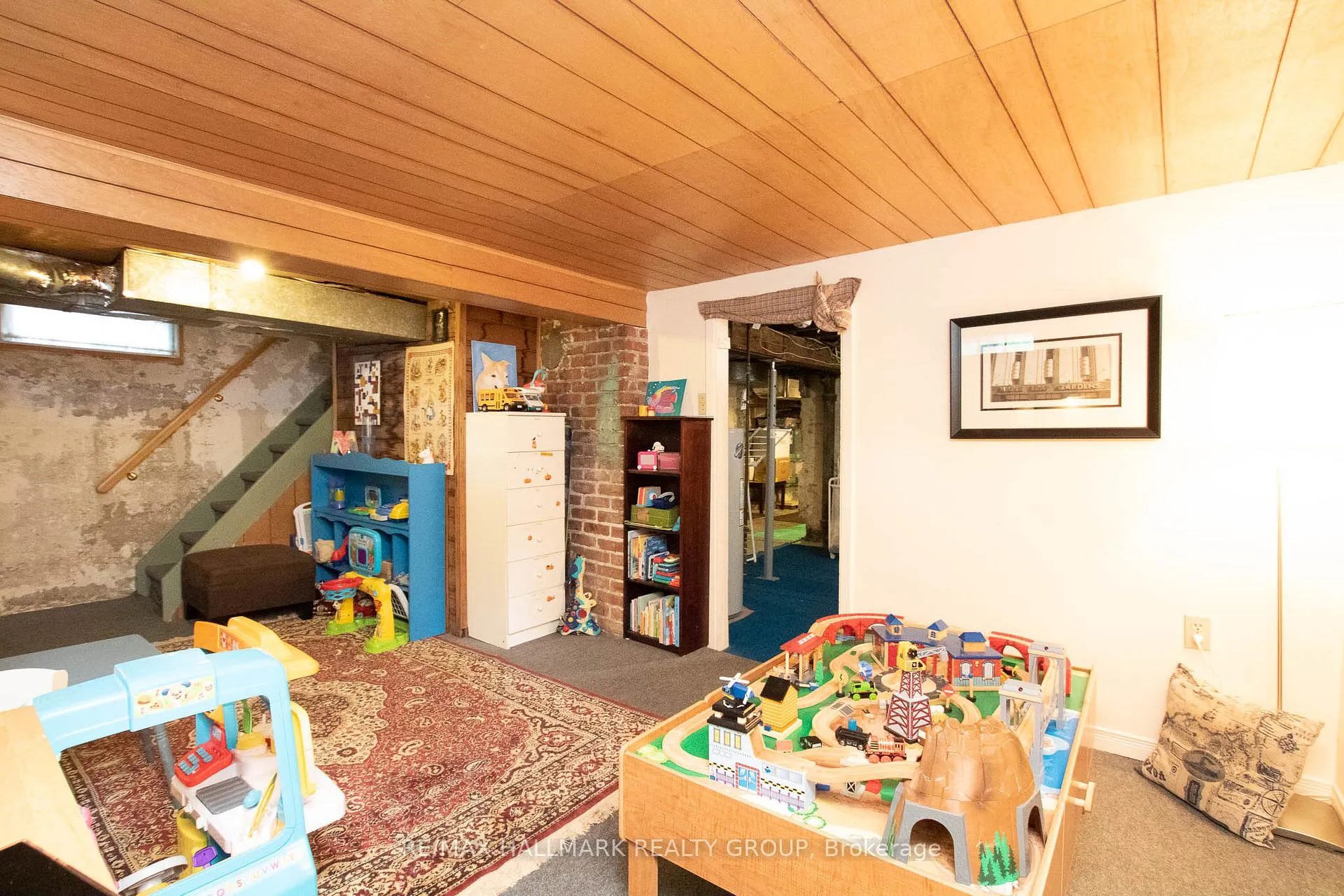 Photo 35 of 195 Springfield Road, Ottawa, Lindenlea — HOMEH
