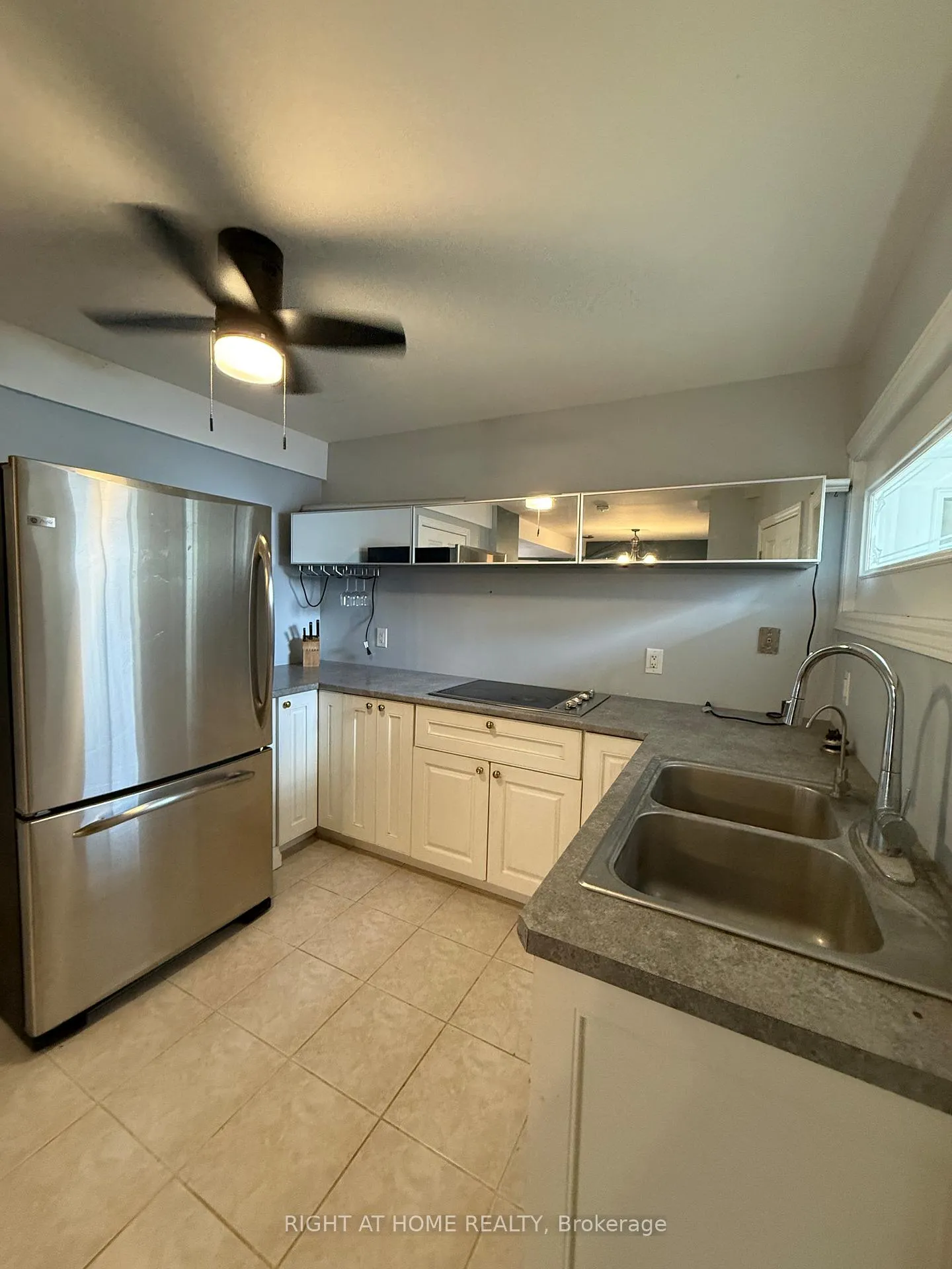Photo 5 of 11544 Guelph Line, Milton, Rural Milton West — HOMEH