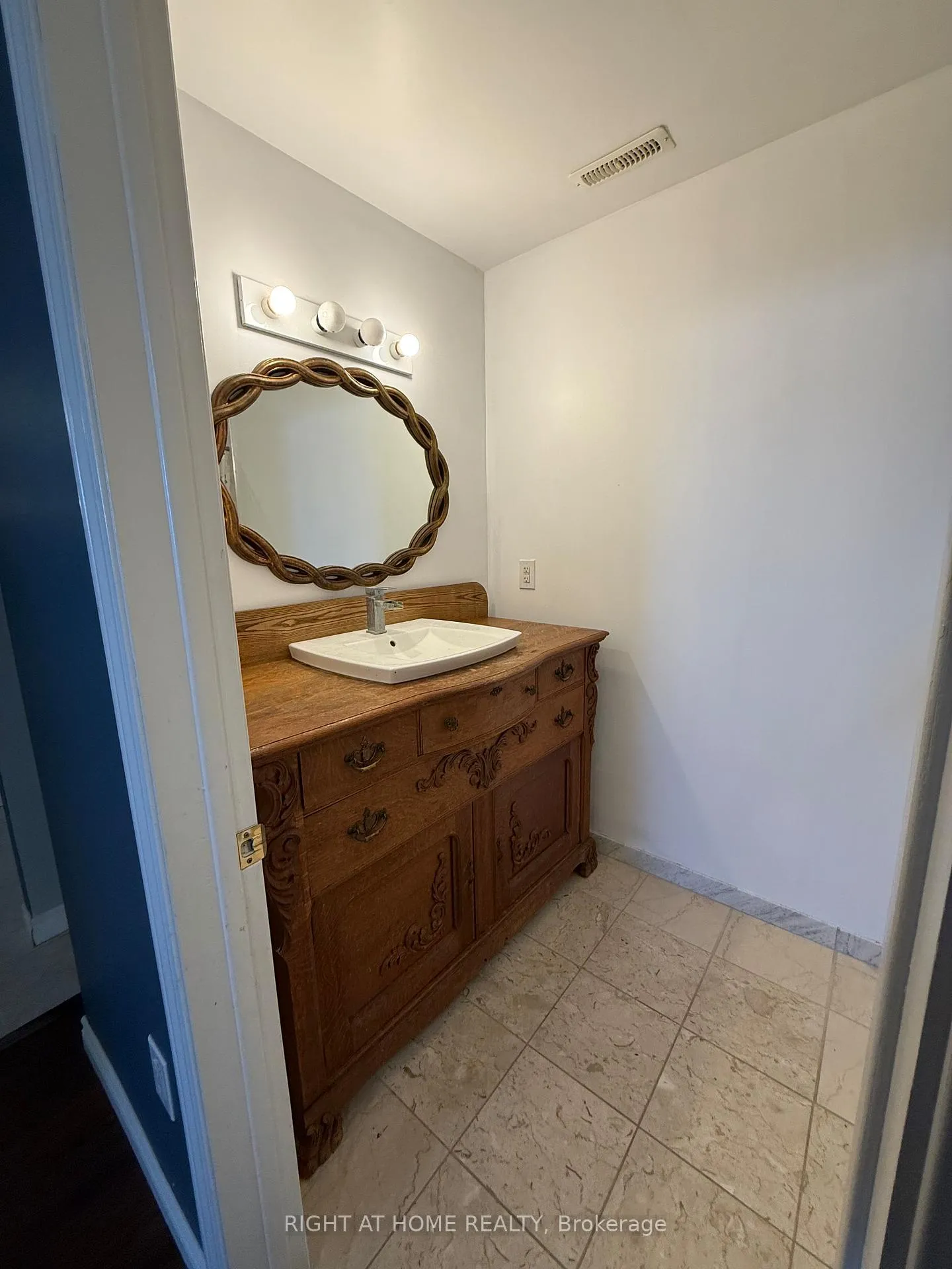 Photo 9 of 11544 Guelph Line, Milton, Rural Milton West — HOMEH
