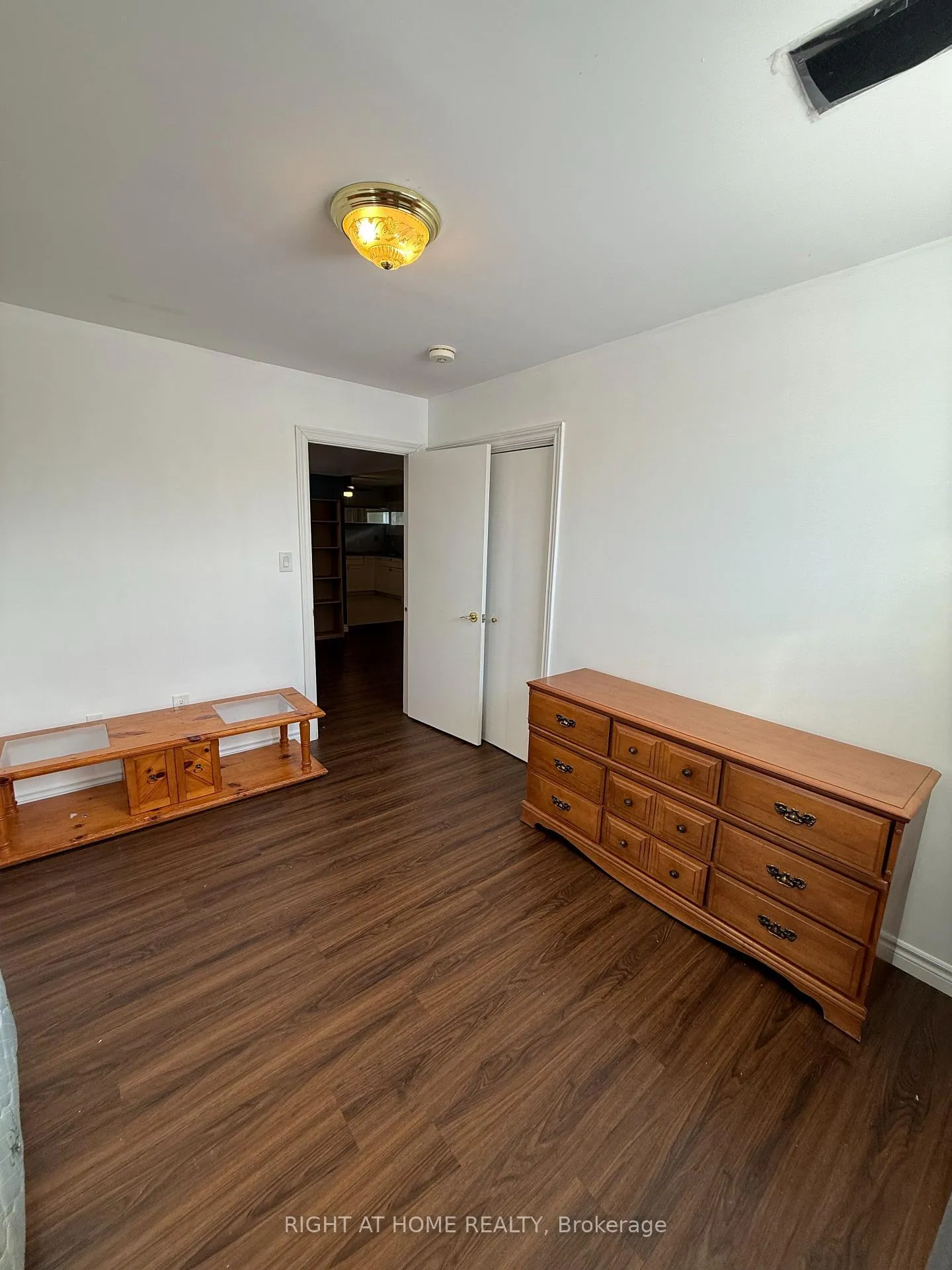 Photo 12 of 11544 Guelph Line, Milton, Rural Milton West — HOMEH