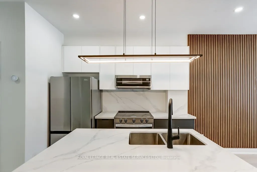 Photo 5 of 191 Parkmount Road, Toronto, Greenwood-Coxwell — HOMEH