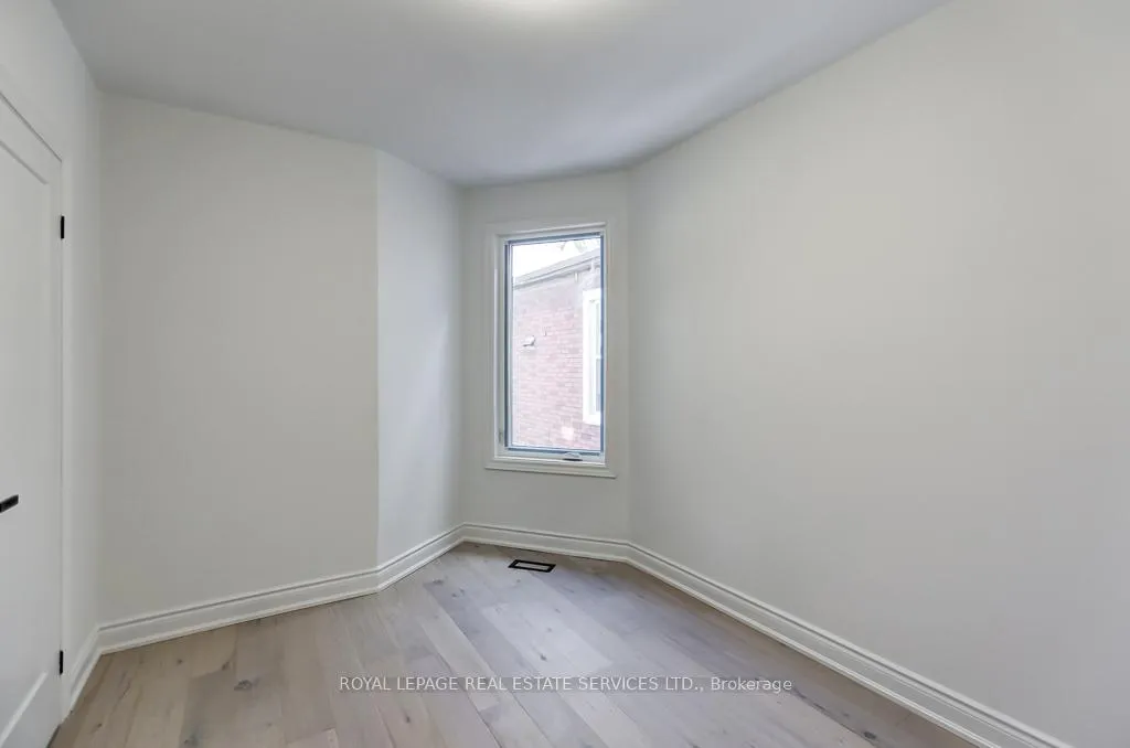 Photo 10 of 191 Parkmount Road, Toronto, Greenwood-Coxwell — HOMEH