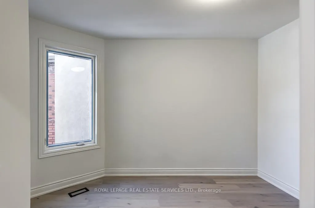 Photo 11 of 191 Parkmount Road, Toronto, Greenwood-Coxwell — HOMEH