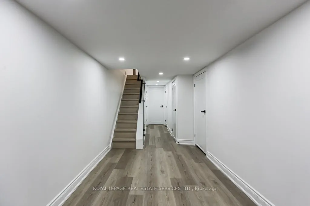 Photo 16 of 191 Parkmount Road, Toronto, Greenwood-Coxwell — HOMEH