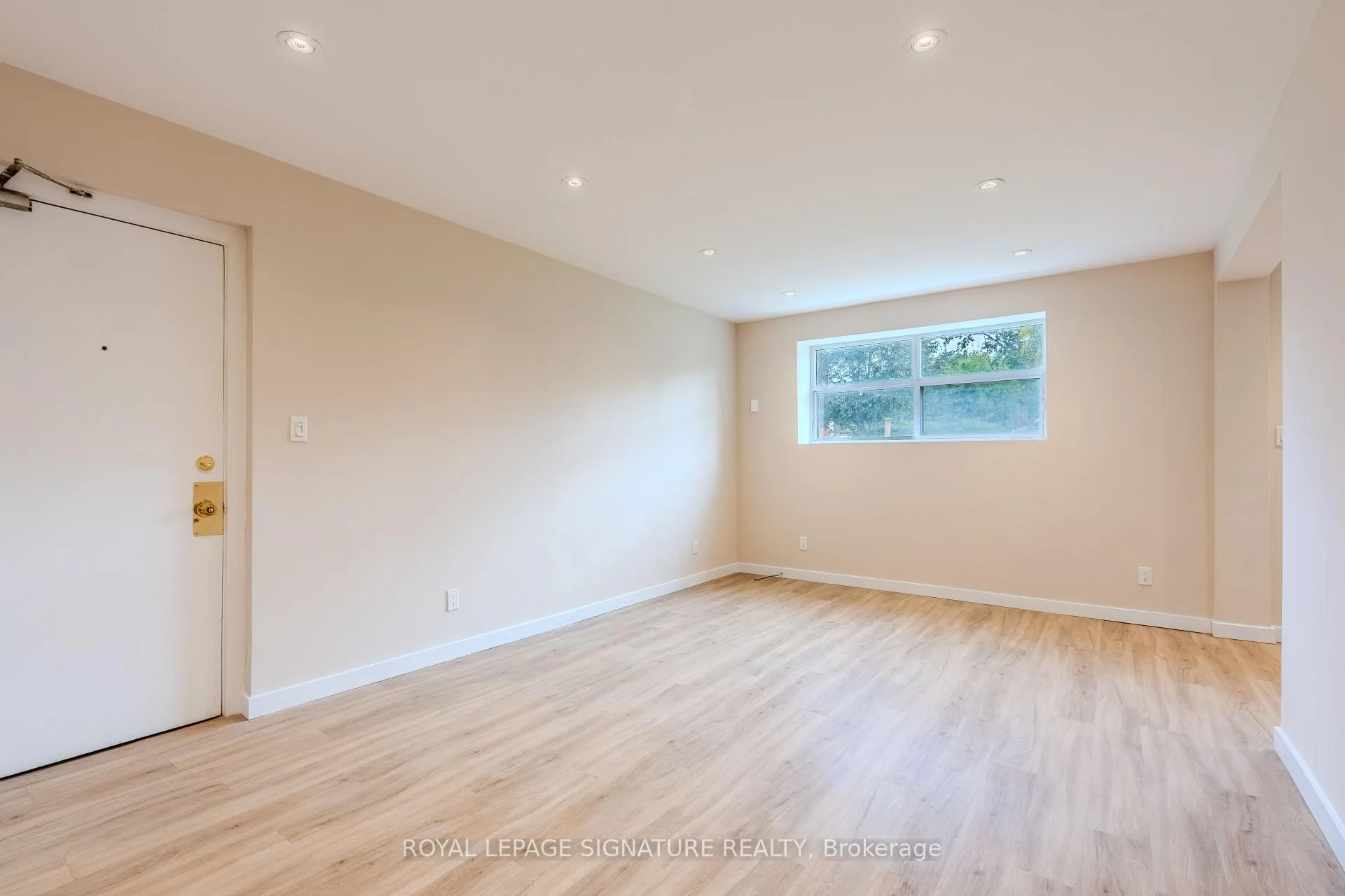 Photo 3 of Unit 2, 1 Hassard Avenue, Toronto, East York — HOMEH