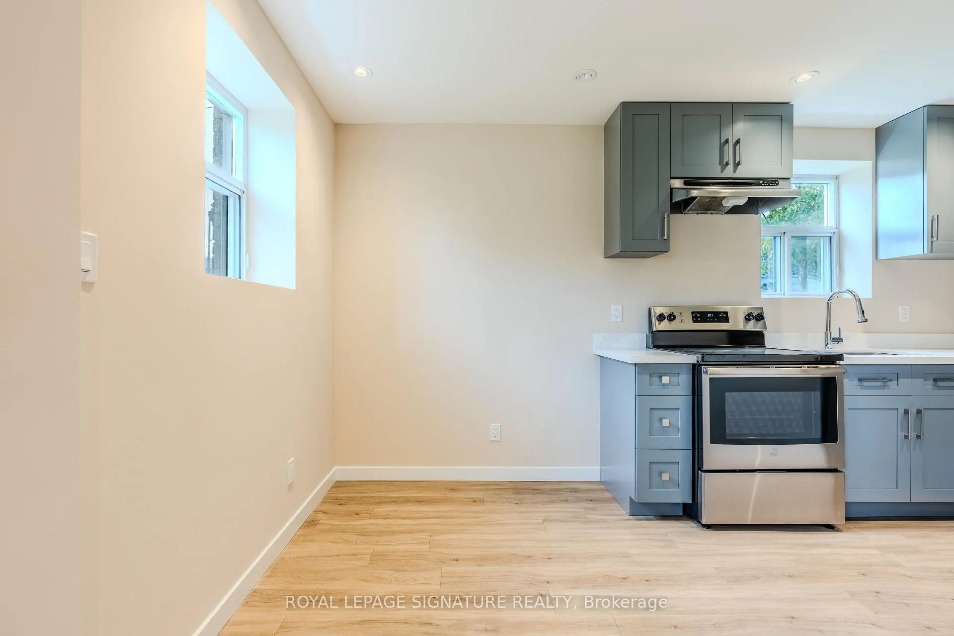 Photo 6 of Unit 2, 1 Hassard Avenue, Toronto, East York — HOMEH