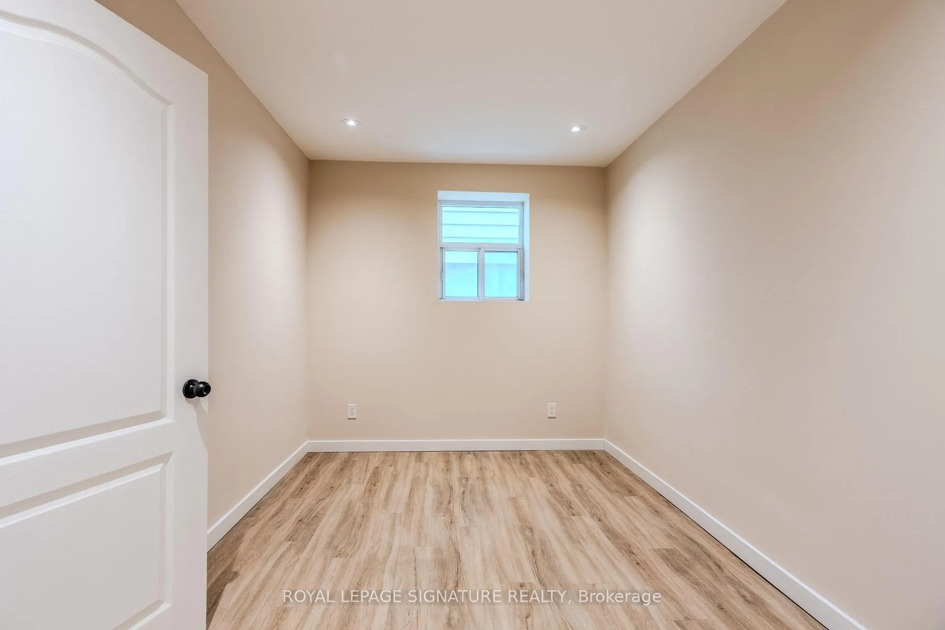 Photo 10 of Unit 2, 1 Hassard Avenue, Toronto, East York — HOMEH