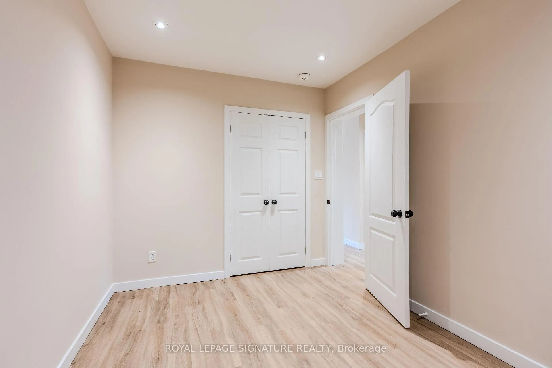 Photo 11 of Unit 2, 1 Hassard Avenue, Toronto, East York — HOMEH